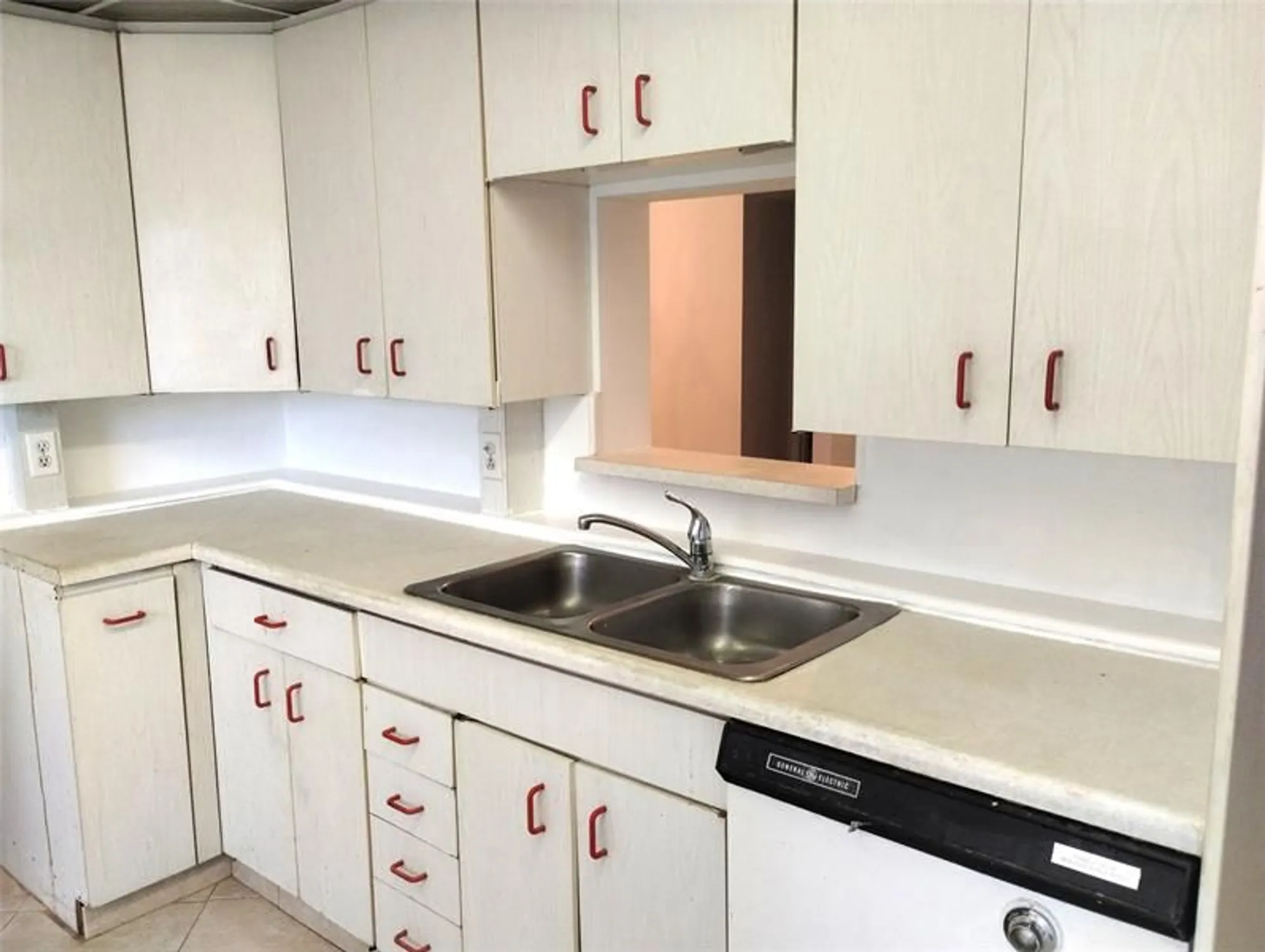 Property Slideshow image 5 of 50 | 2403 antigua cir e3, Coconut Creek, FL, 33066