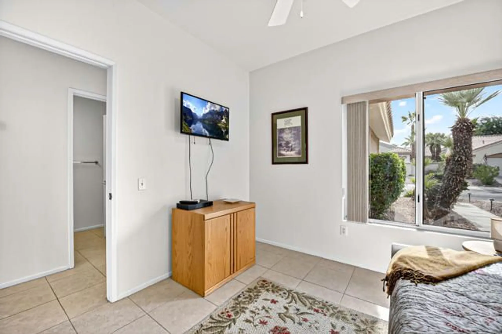 Property Slideshow image 19 of 40 | 78350 prairie flower dr, Palm Desert, CA, 92211