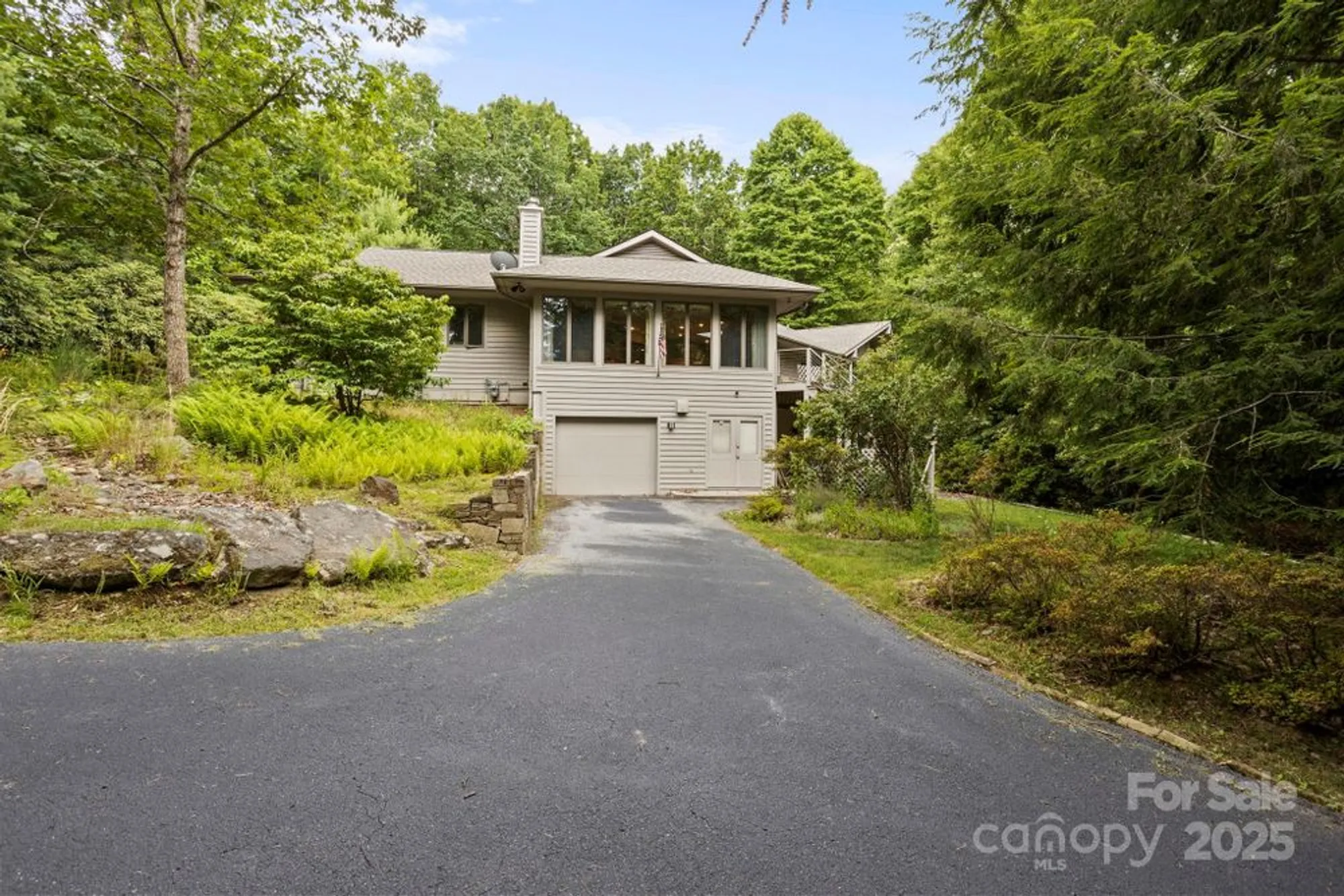 Property Slideshow image 42 of 48 | 100 elmridge dr, Flat Rock, NC, 28731