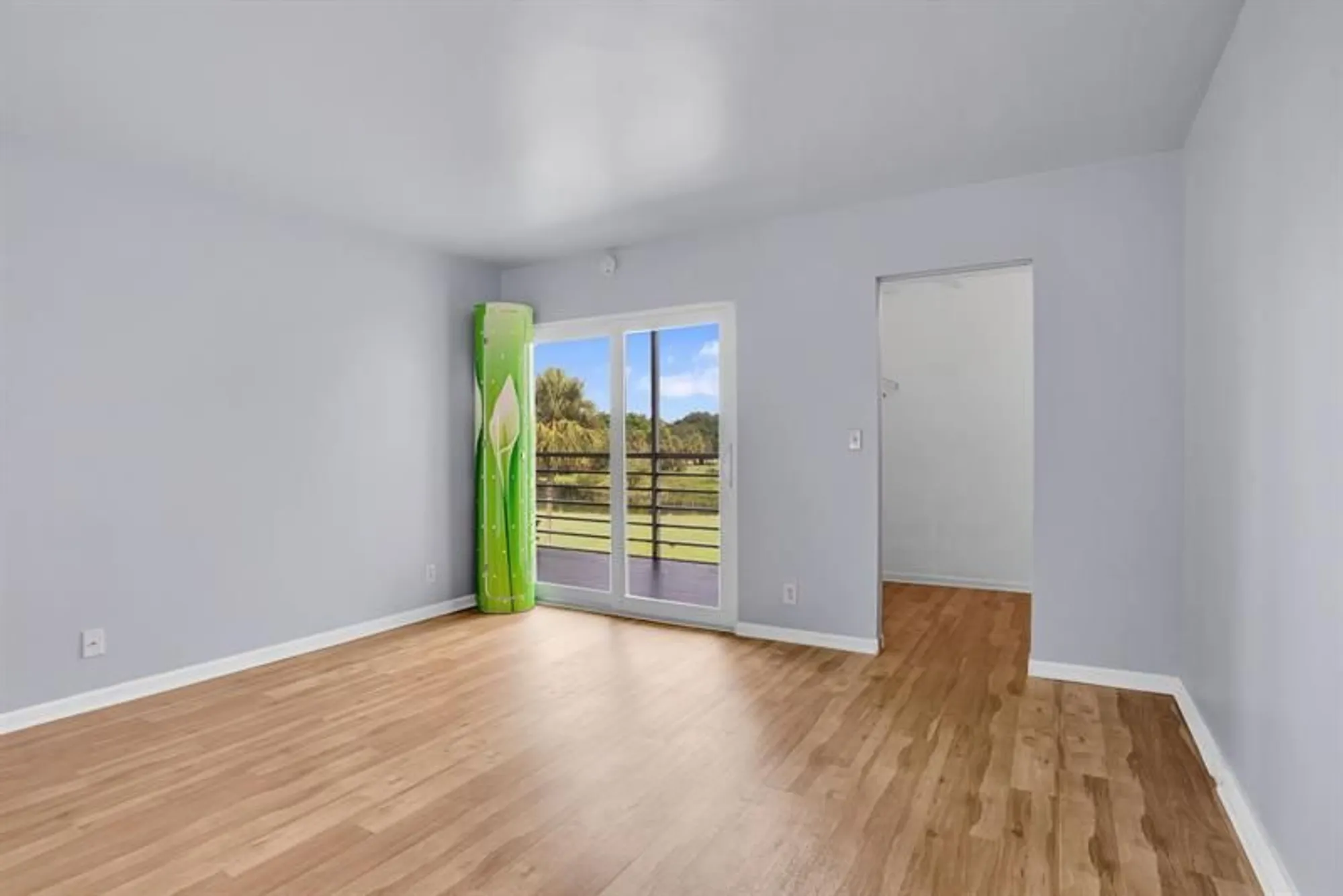 Property Slideshow image 26 of 32 | 4402 martinique ct l3, Coconut Creek, FL, 33066