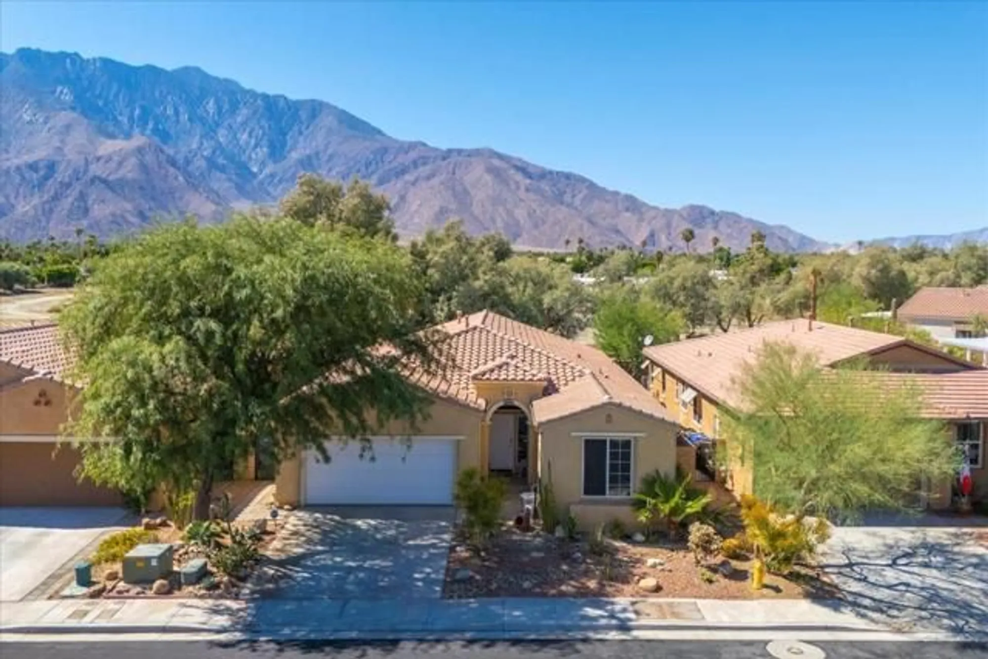 Property Slideshow image 2 of 56 | 2579 savanna way, Palm Springs, CA, 92262