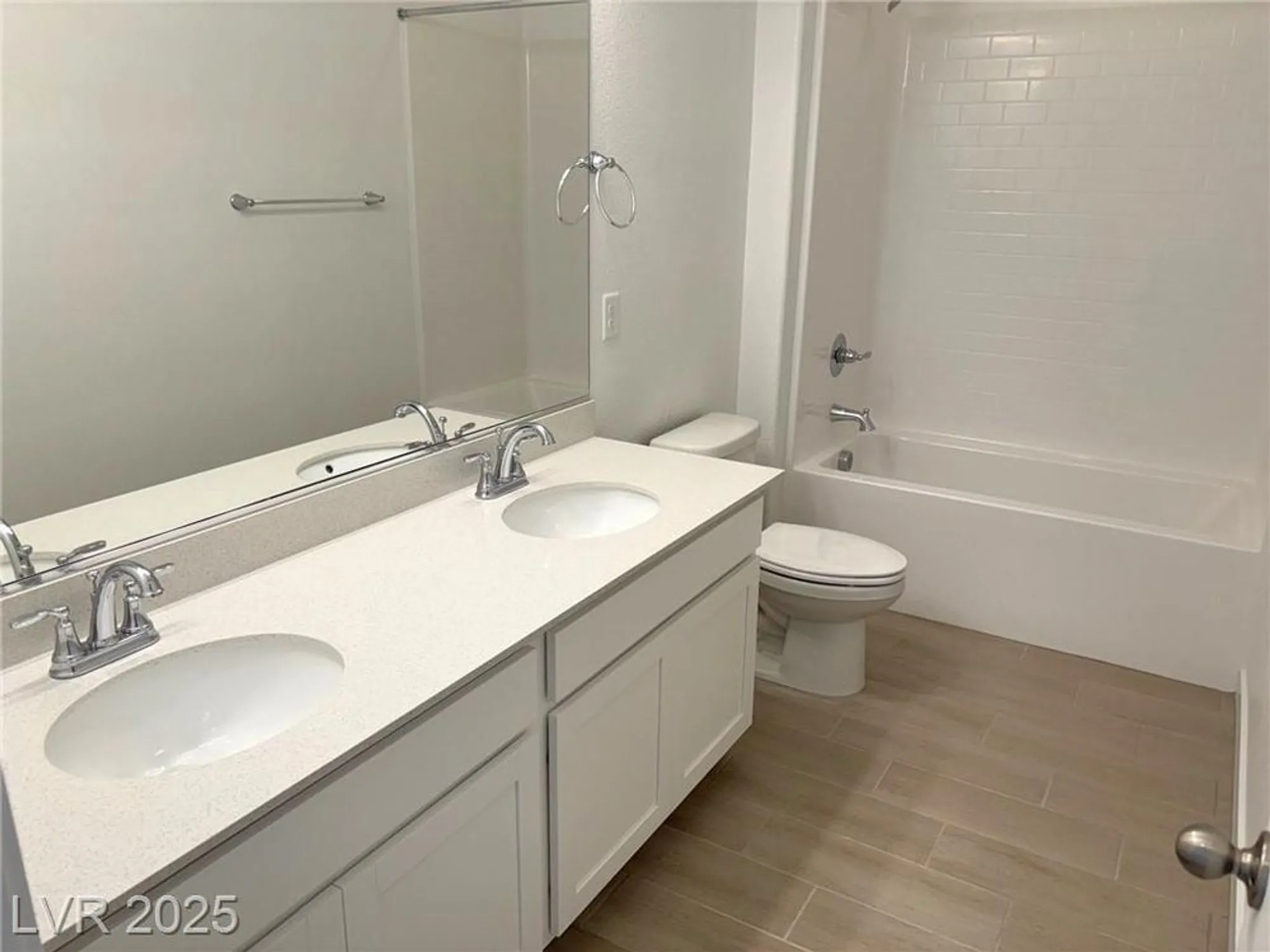 Property Slideshow image 5 of 24 | 4341 angel falls ct, Pahrump, NV, 89061