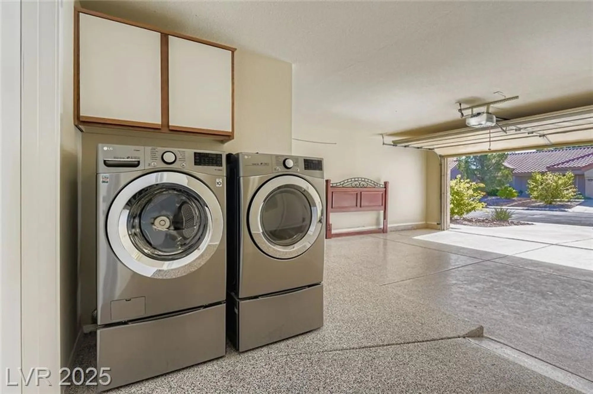 Property Slideshow image 23 of 28 | 9032 marble dr, Las Vegas, NV, 89134