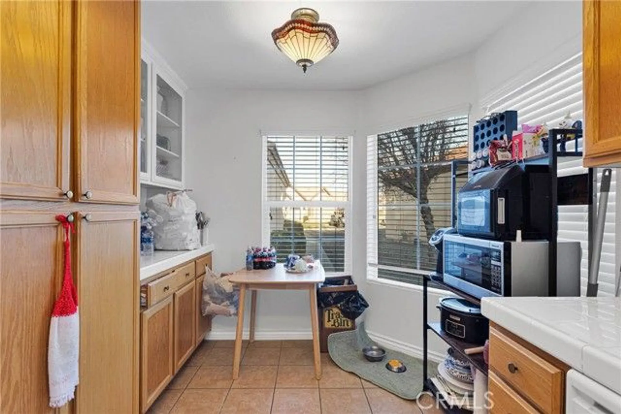 Property Slideshow image 7 of 24 | 19031 pamela ln, Apple Valley, CA, 92308