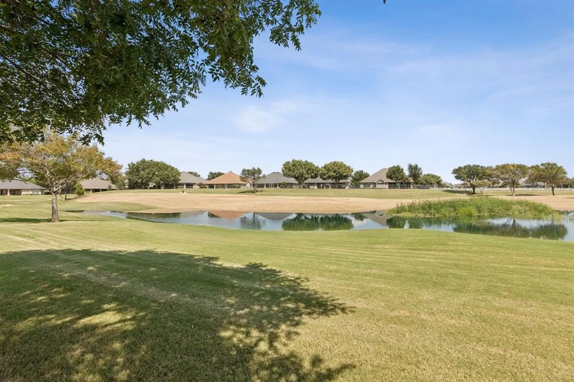 Property Slideshow image 18 of 31 | 10101 southpoint ct, Denton, TX, 76207