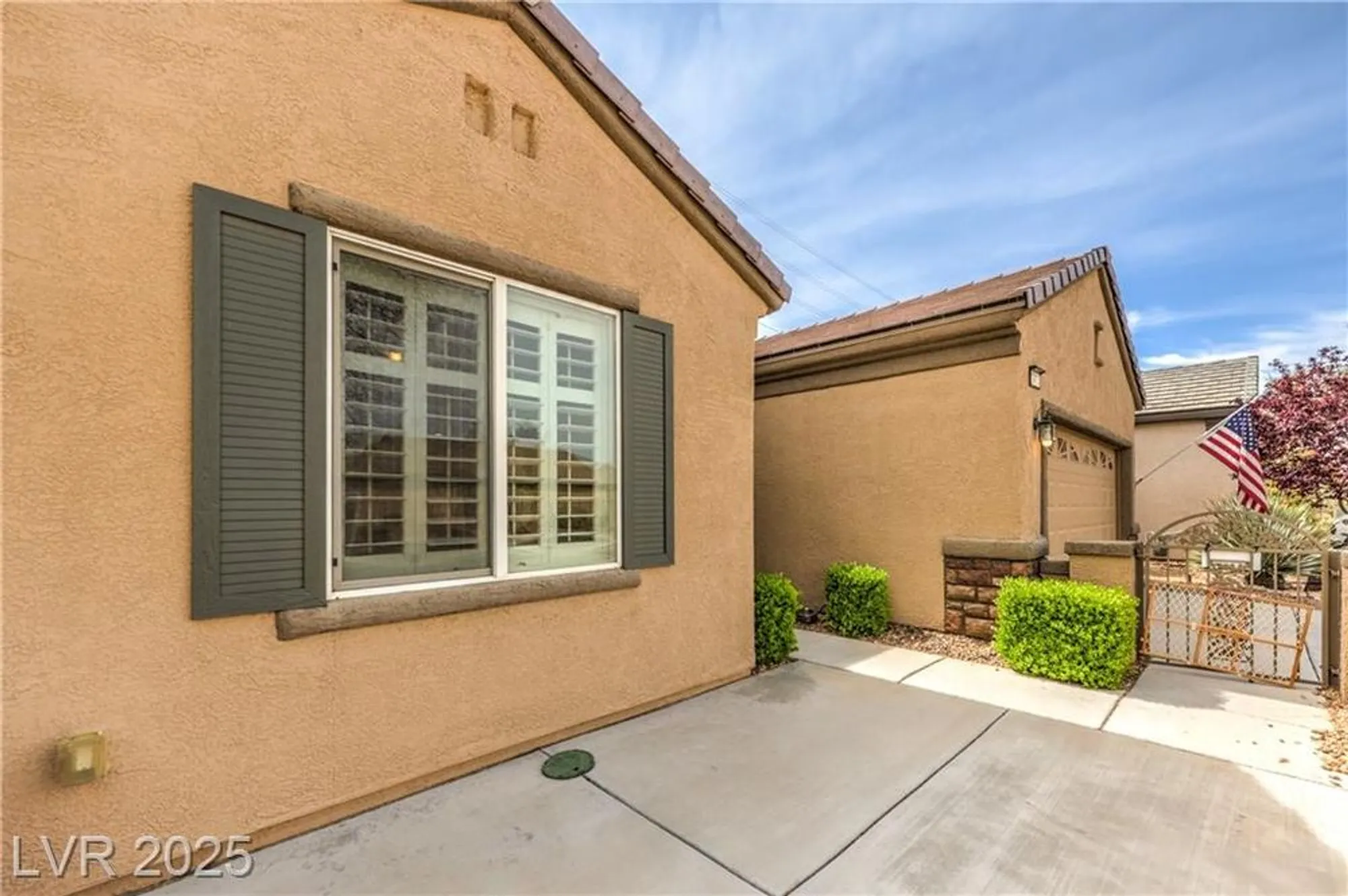 Property Slideshow image 6 of 37 | 2413 hamonah dr, Henderson, NV, 89044
