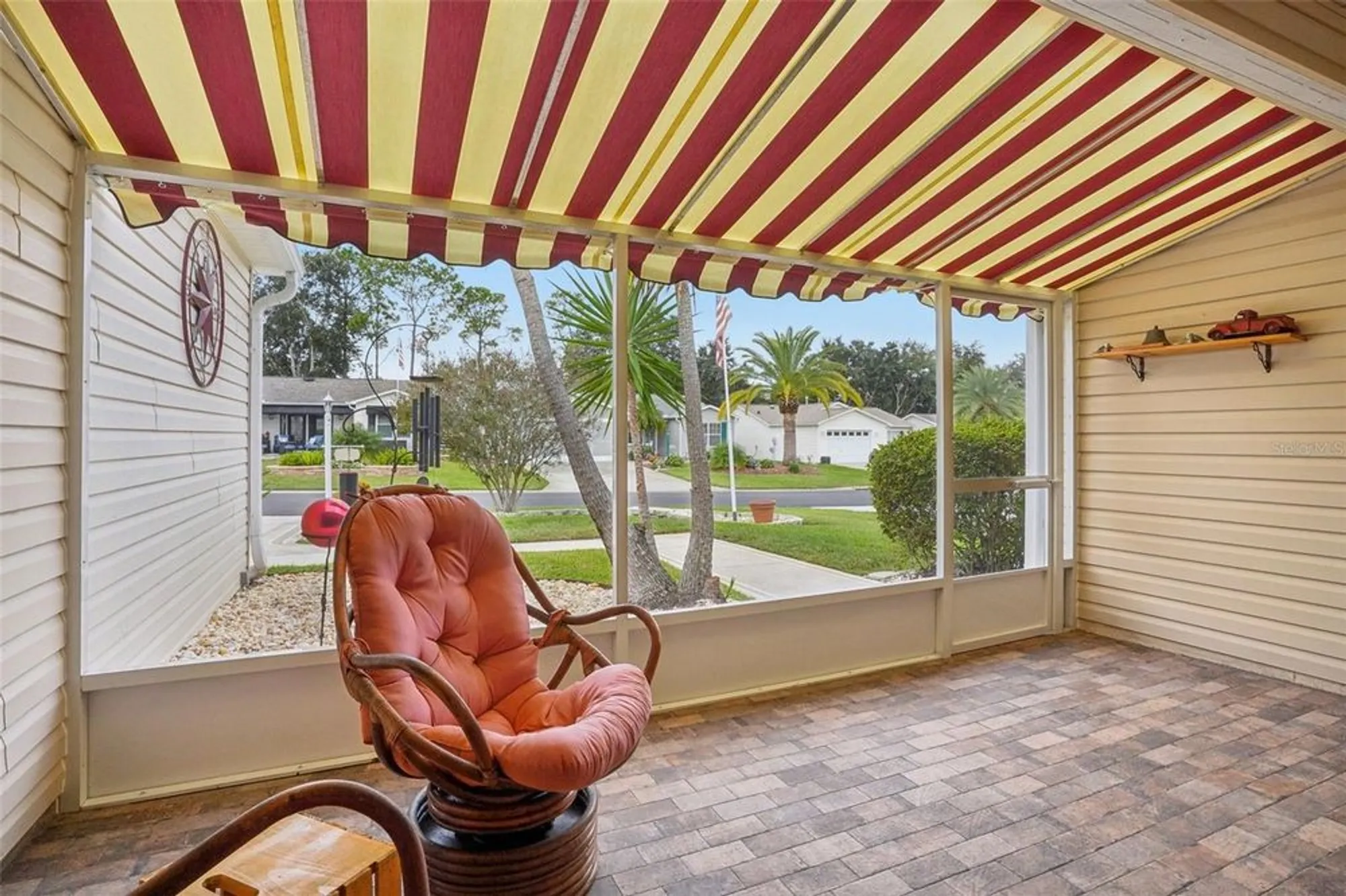 Property Slideshow image 6 of 38 | 2737 privada dr, The Villages, FL, 32162