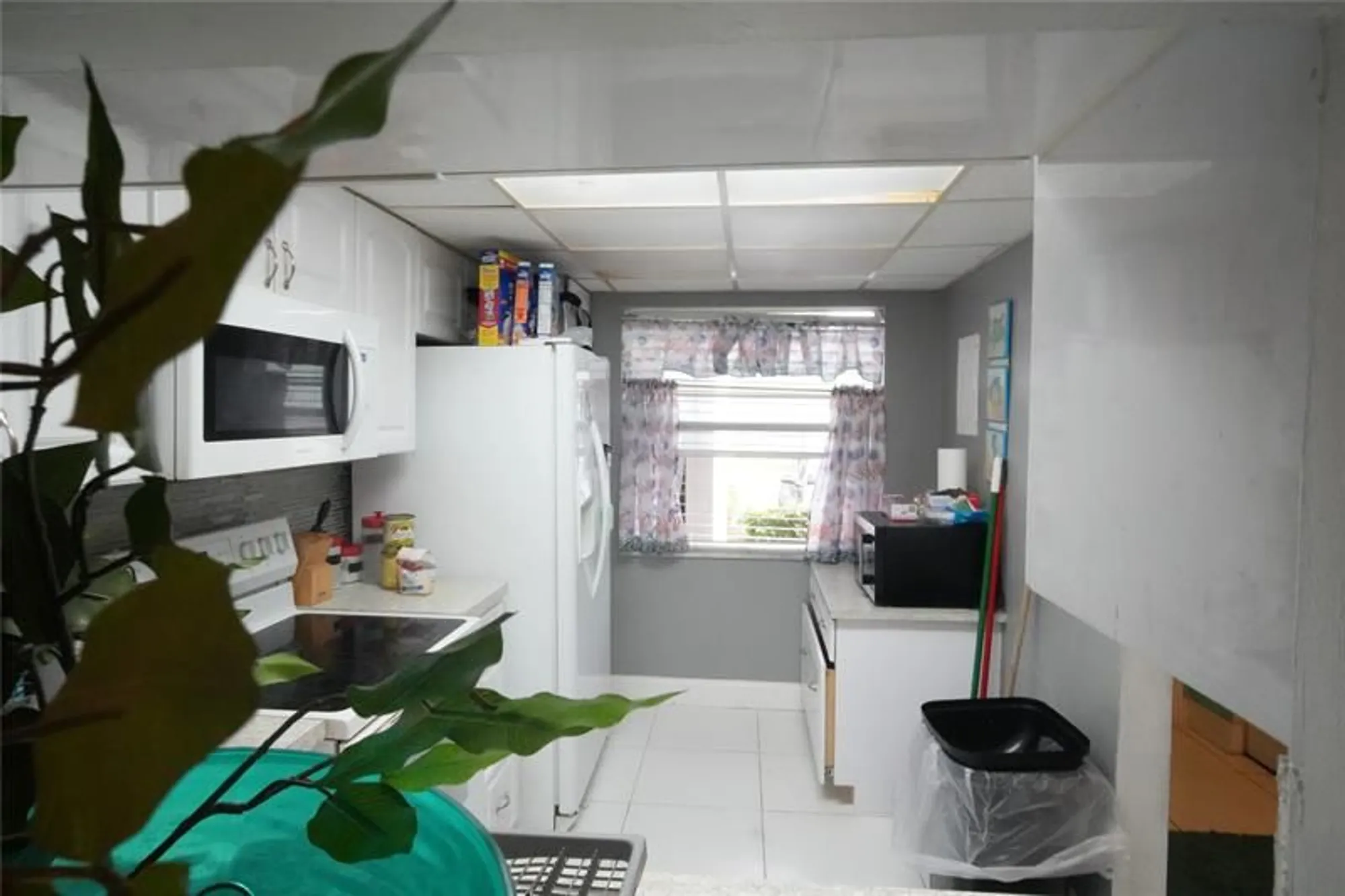 Property Slideshow image 17 of 28 | 3774 inverrary blvd apt 101p, Lauderhill, FL, 33319