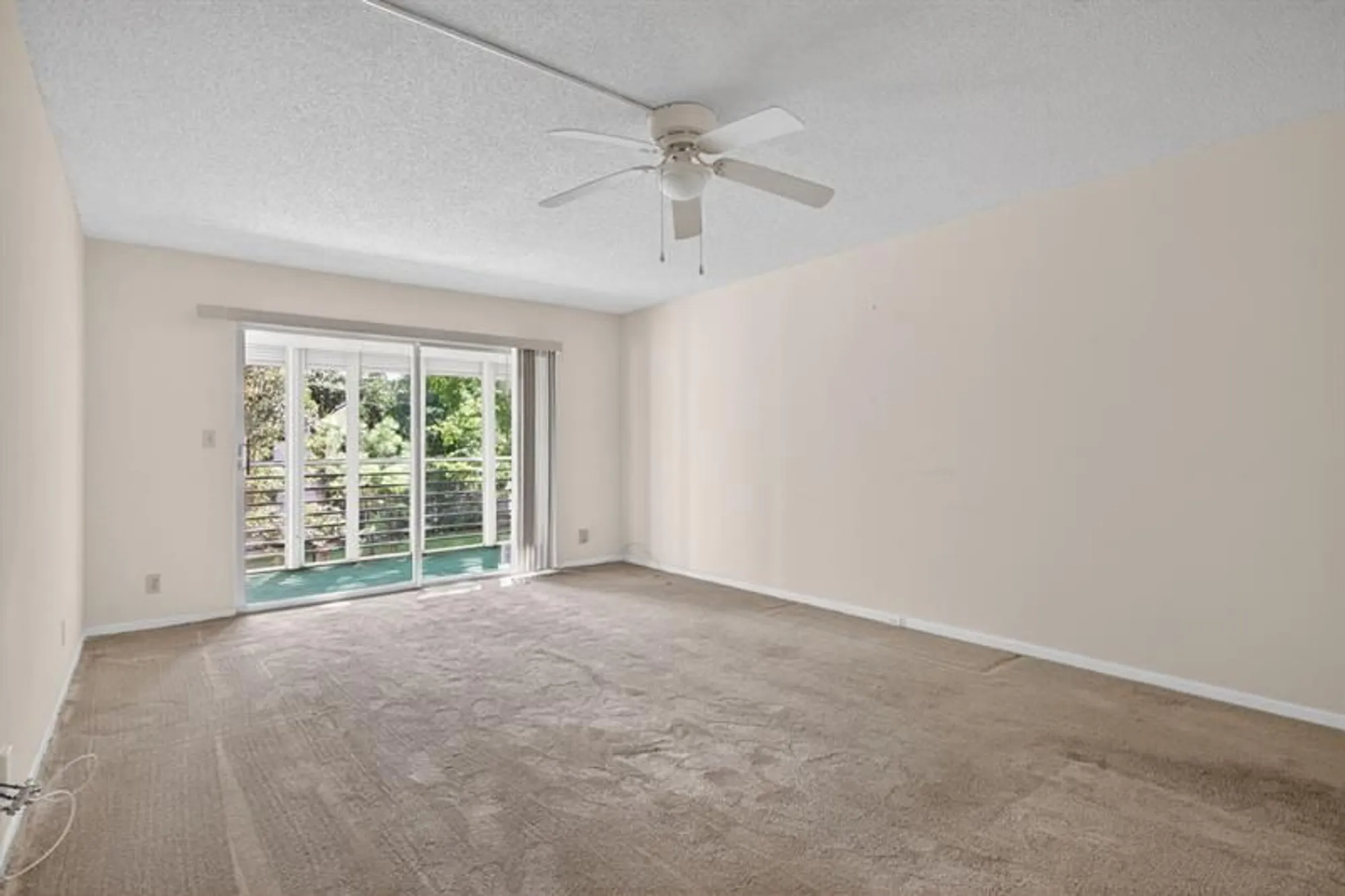 Property Slideshow image 13 of 63 | 2004 granada dr c3, Coconut Creek, FL, 33066