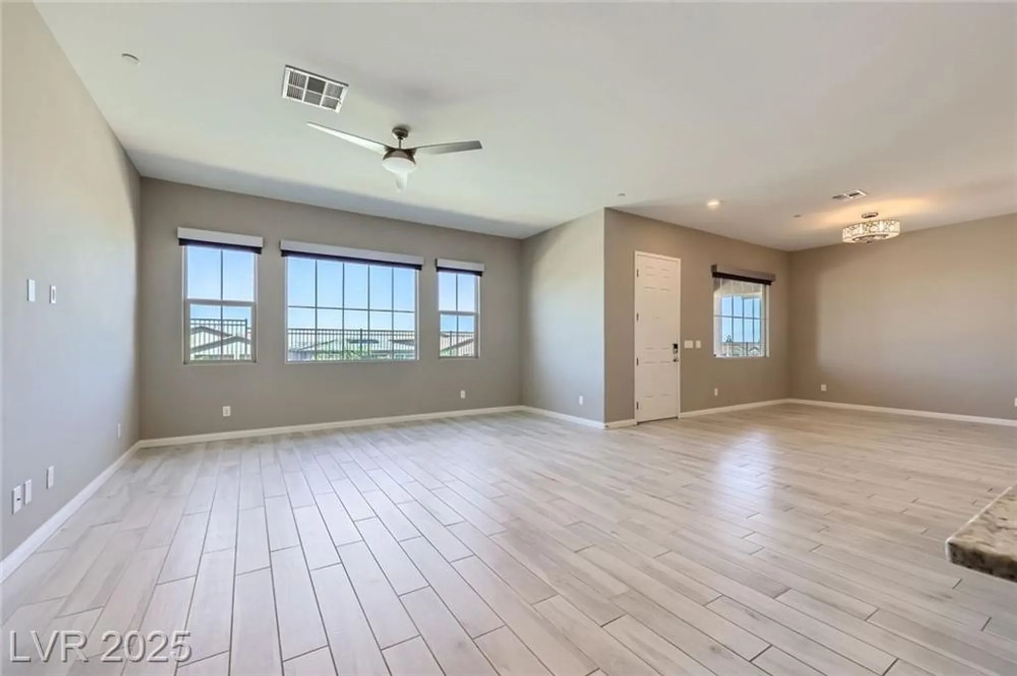 Property Slideshow image 14 of 53 | 738 purple knoll walk, Henderson, NV, 89011