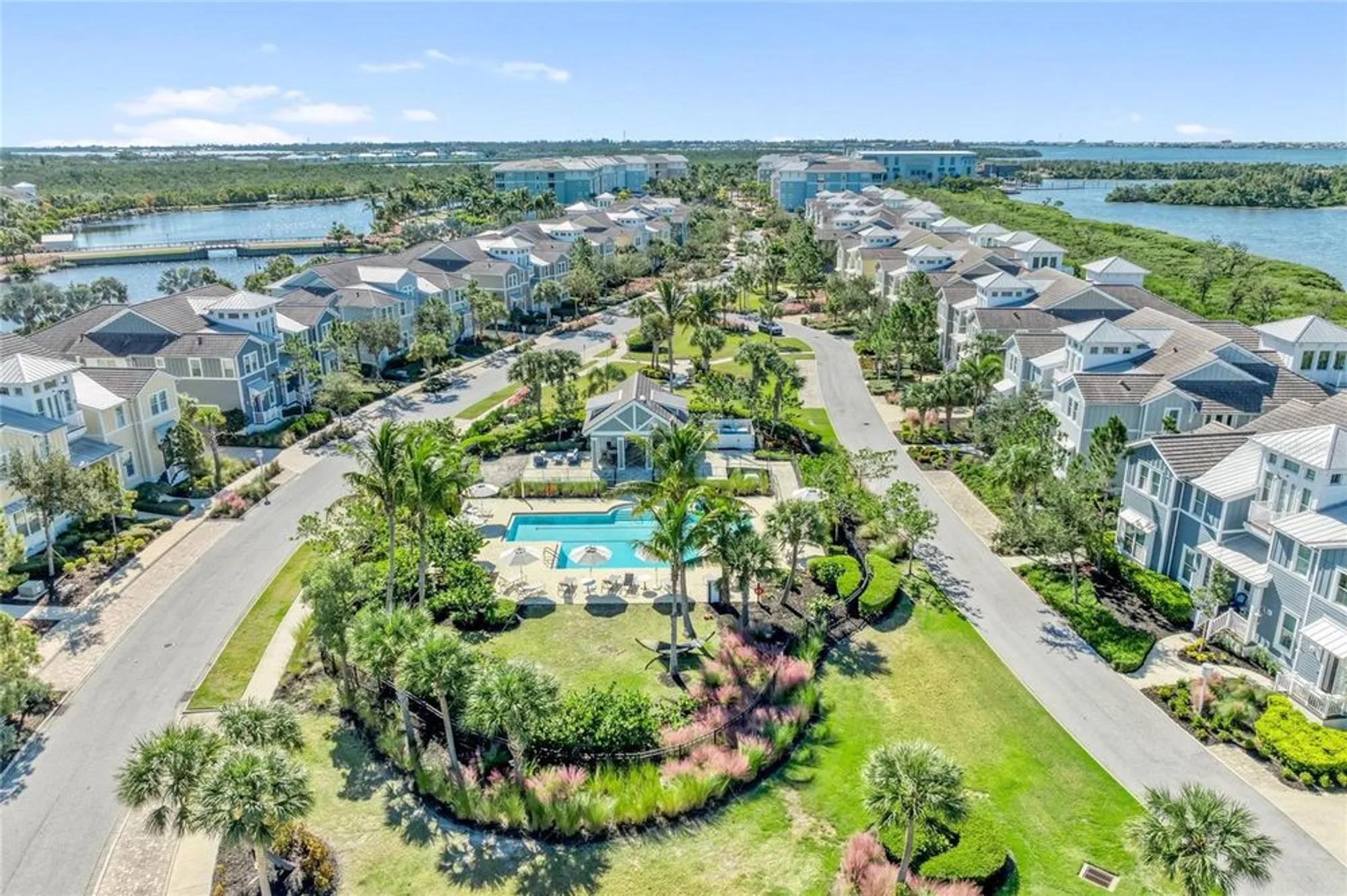 Property Slideshow image 60 of 98 | 334 castaway cay dr 101, Bradenton, FL, 34209