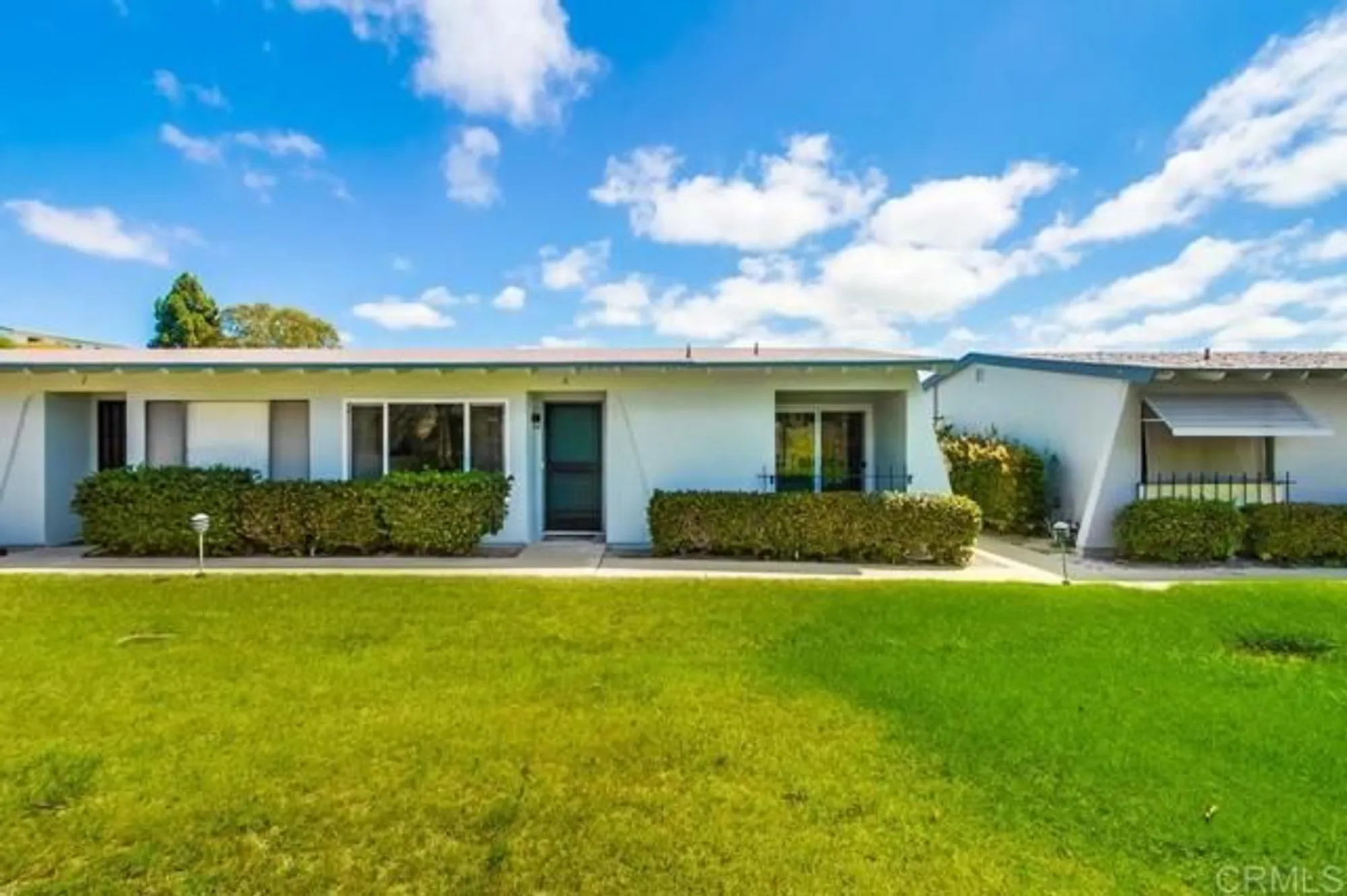 Property Slideshow image 11 of 39 | 3839 vista campana 6, Oceanside, CA, 92057