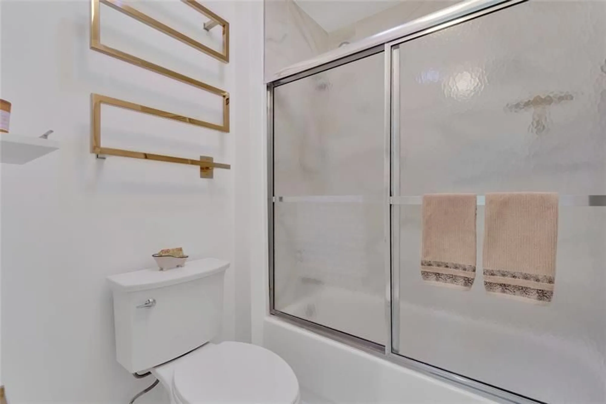 Property Slideshow image 13 of 33 | 21386 juego cir apt 10c, Boca Raton, FL, 33433