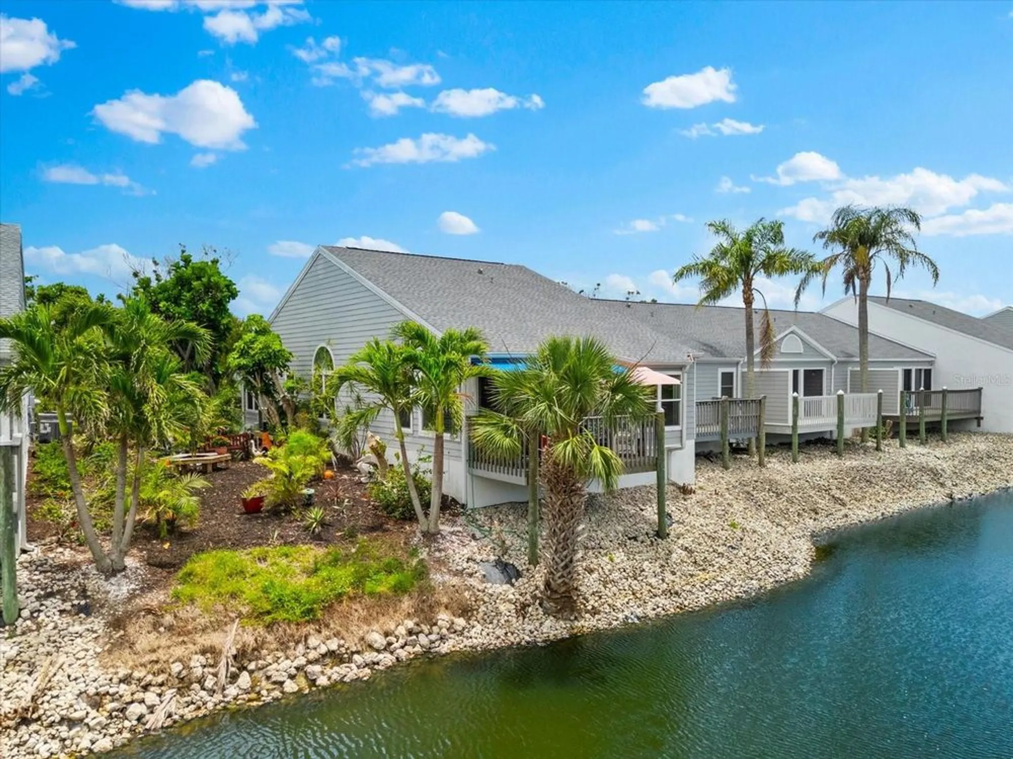 Property Slideshow image 6 of 69 | 1312 perico point cir, Bradenton, FL, 34209