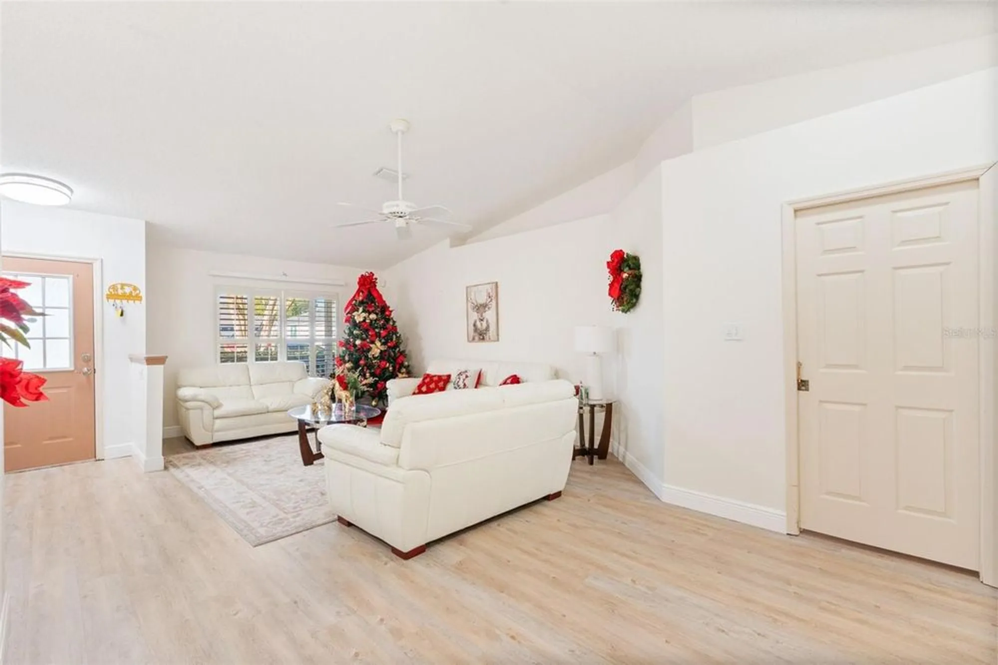 Property Slideshow image 8 of 41 | 6065 magpie dr, Lakeland, FL, 33809