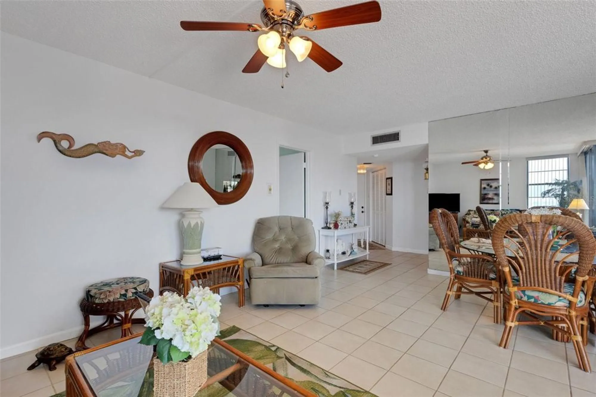 Property Slideshow image 6 of 42 | 6145 sun blvd apt 506, St Petersburg, FL, 33715