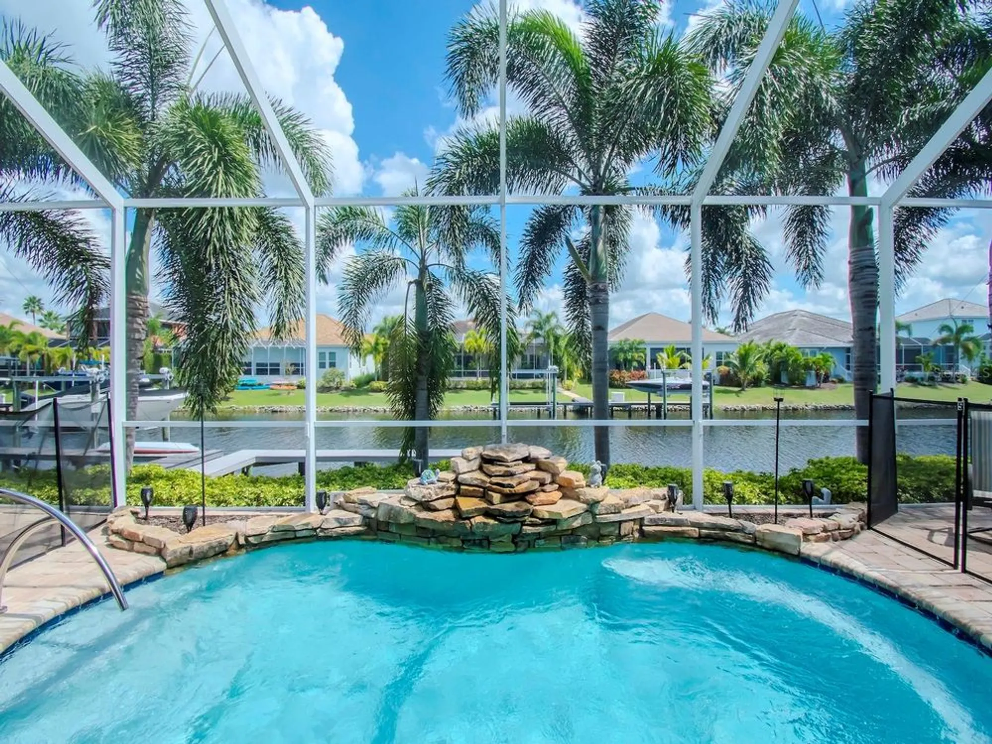 Property Slideshow image 35 of 52 | 717 manns harbor dr, Apollo Beach, FL, 33572