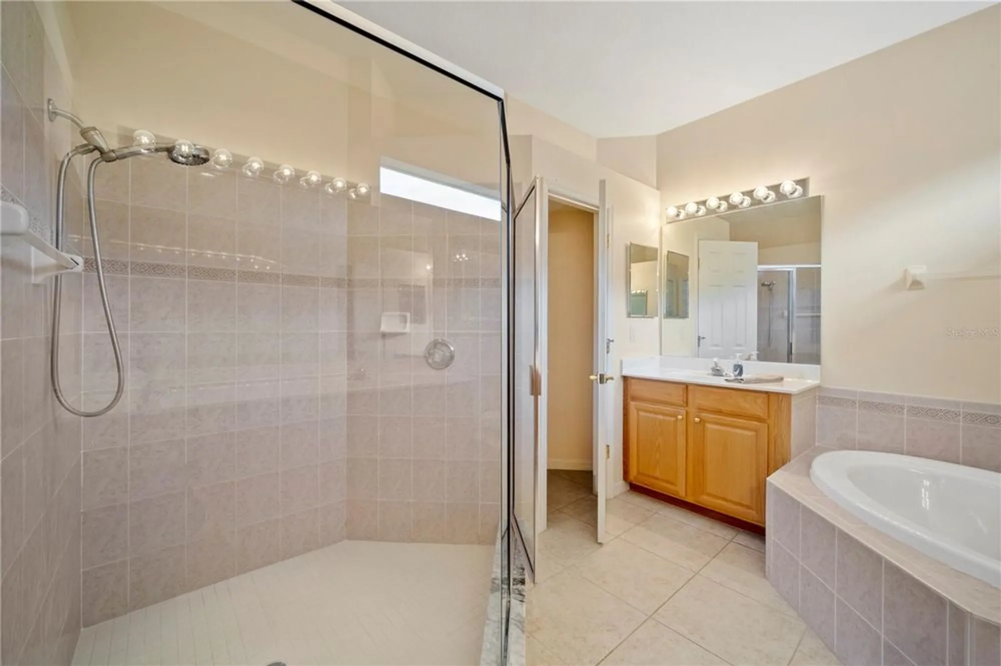 Property Slideshow image 34 of 54 | 5301 laurel oak ct, North Port, FL, 34287