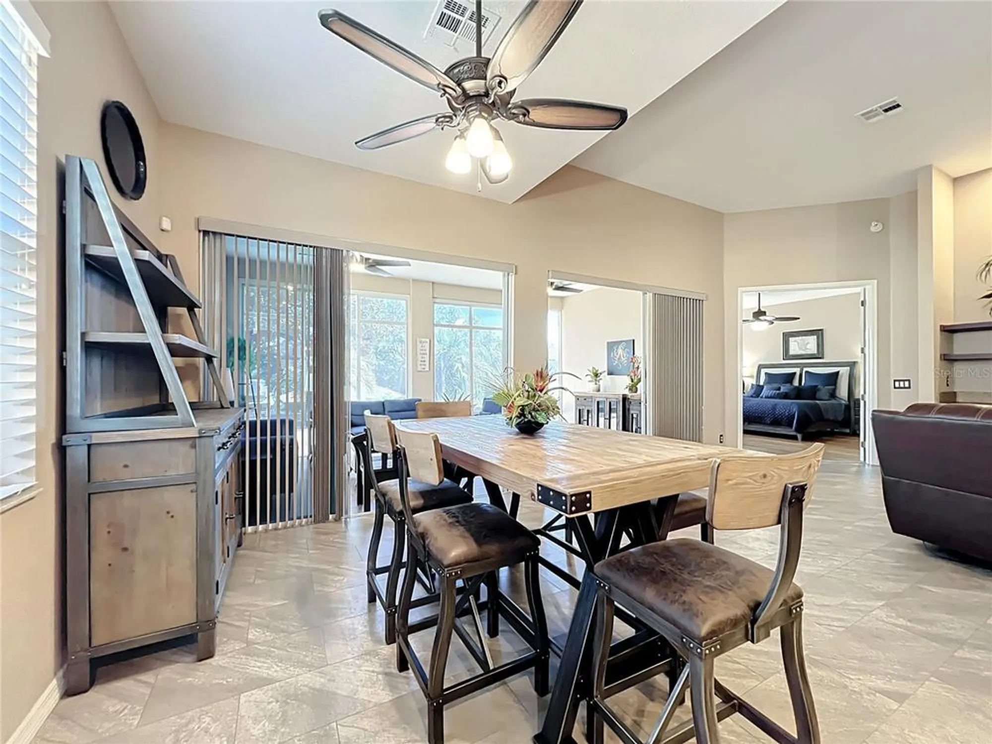 Property Slideshow image 8 of 50 | 6128 landings blvd, Lady Lake, FL, 32159