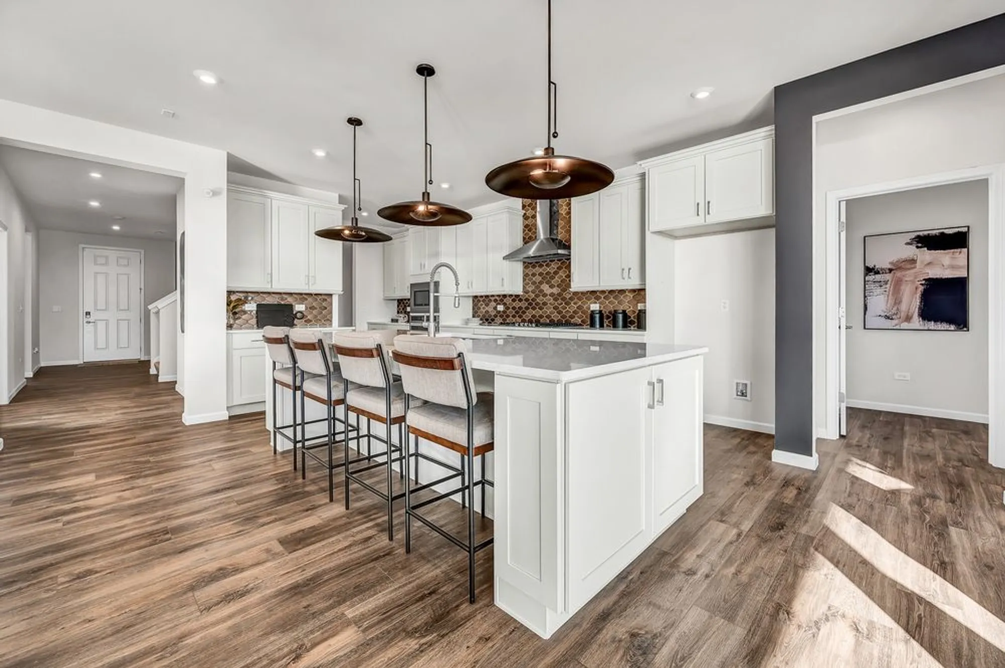 Property Slideshow image 7 of 22 | , Aurora, IL, 60503