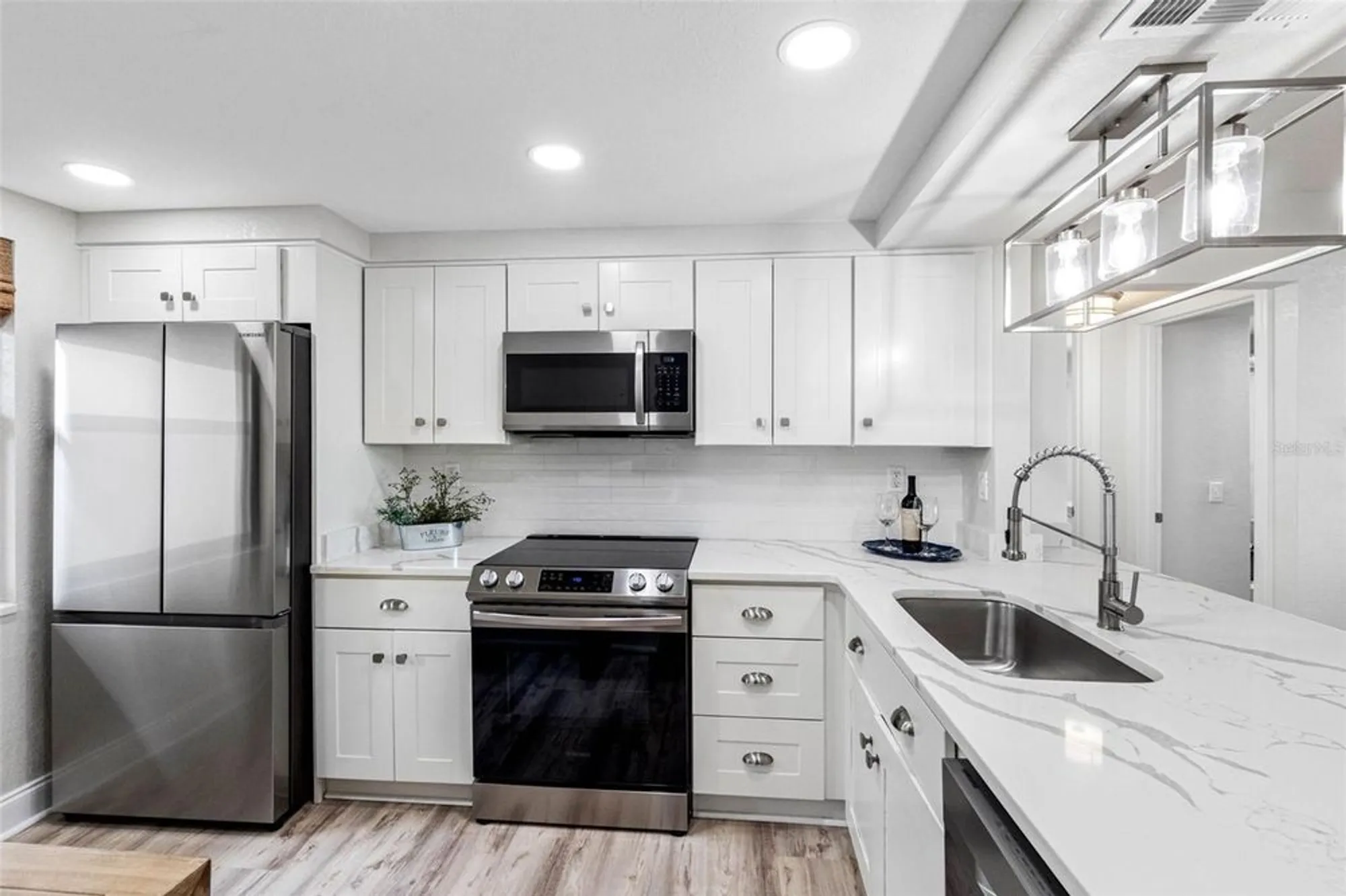 Property Slideshow image 16 of 78 | 6265 sun blvd apt 115, St Petersburg, FL, 33715