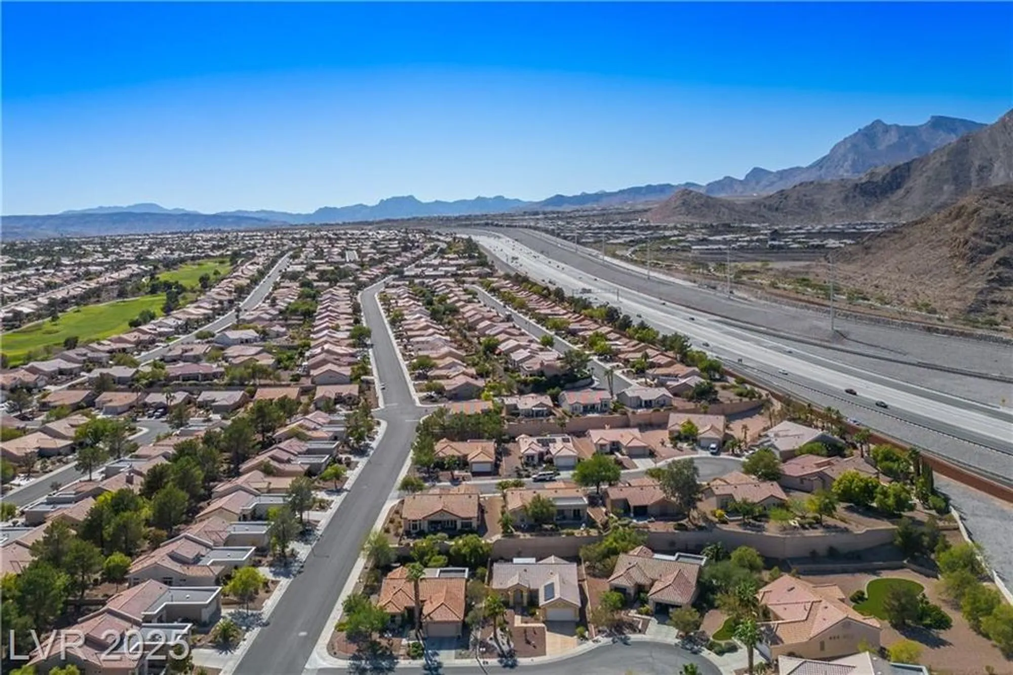 Property Slideshow image 33 of 74 | 10505 linden wood ct, Las Vegas, NV, 89134