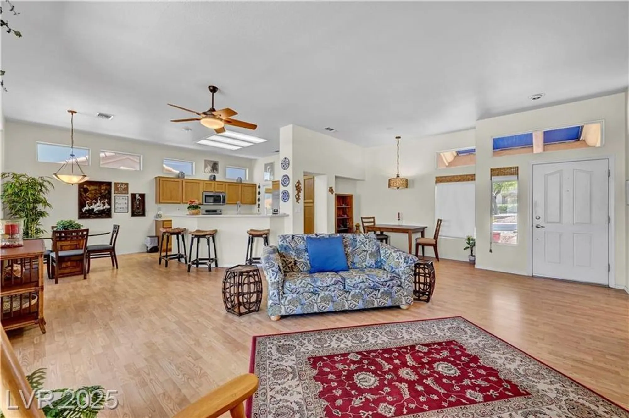 Property Slideshow image 12 of 78 | 10020 villa ridge dr, Las Vegas, NV, 89134