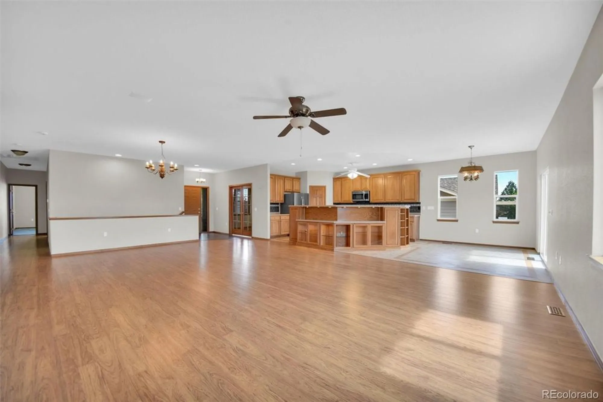 Property Slideshow image 16 of 34 | 23464 e heritage pkwy, Aurora, CO, 80016
