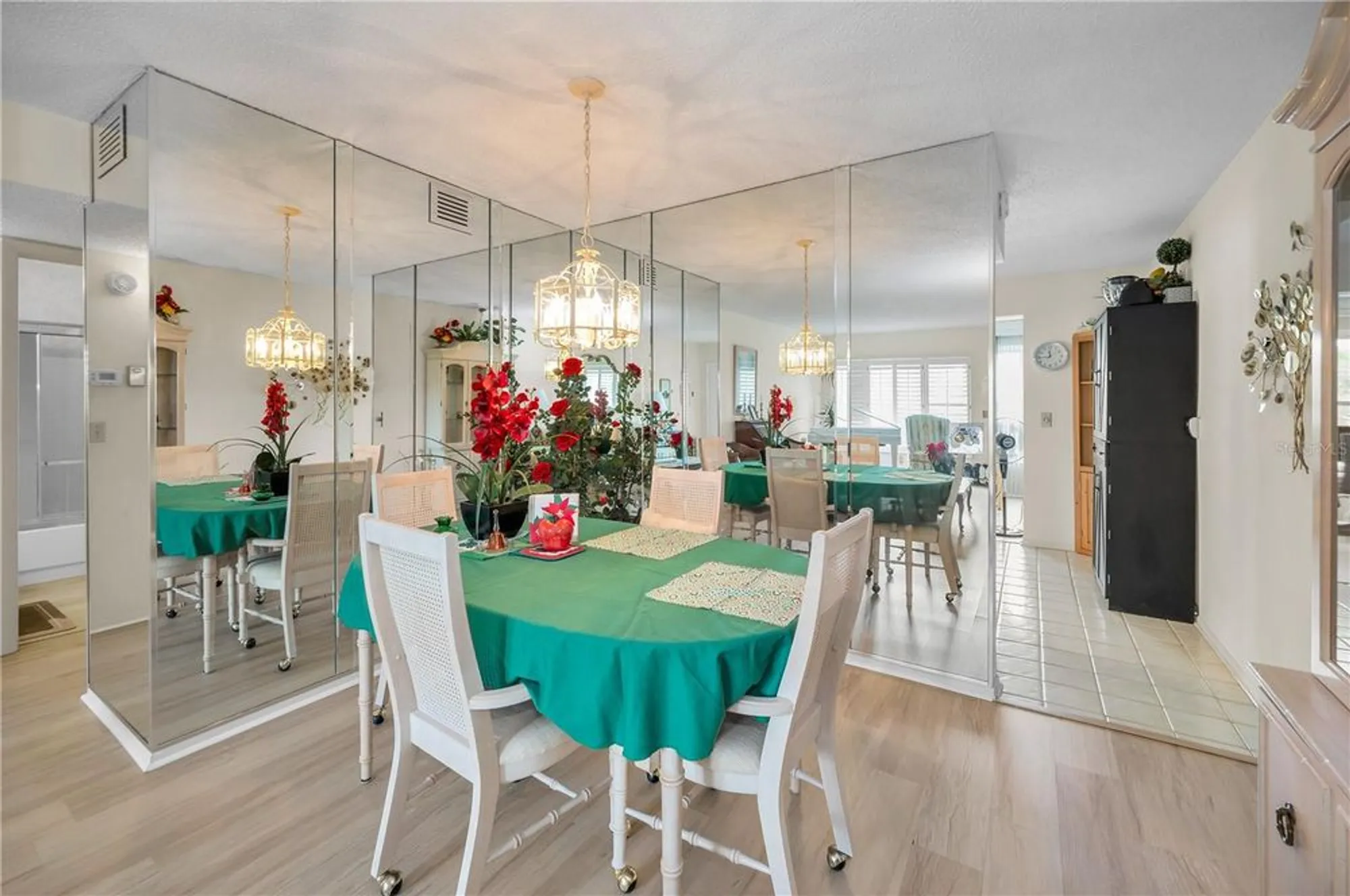 Property Slideshow image 9 of 74 | 2358 ecuadorian way 52, Clearwater, FL, 33763