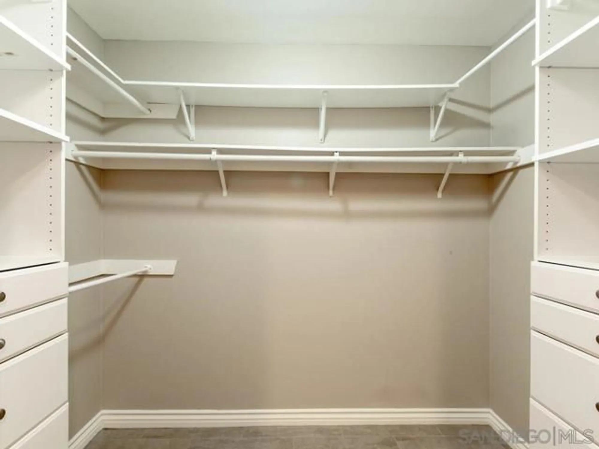 Property Slideshow image 35 of 68 | 12872 circulo dardo, San Diego, CA, 92128