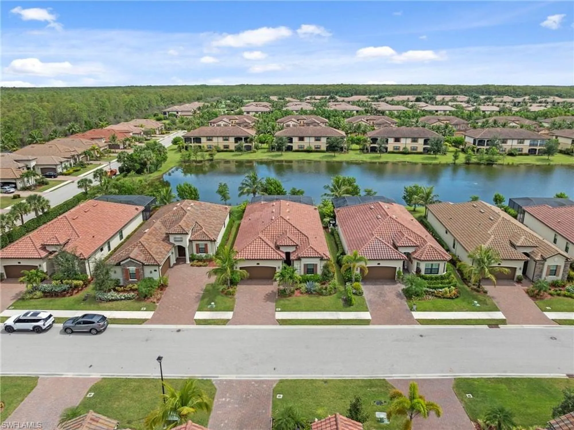 Property Slideshow image 42 of 49 | 28009 foxrock ct, Bonita Springs, FL, 34135