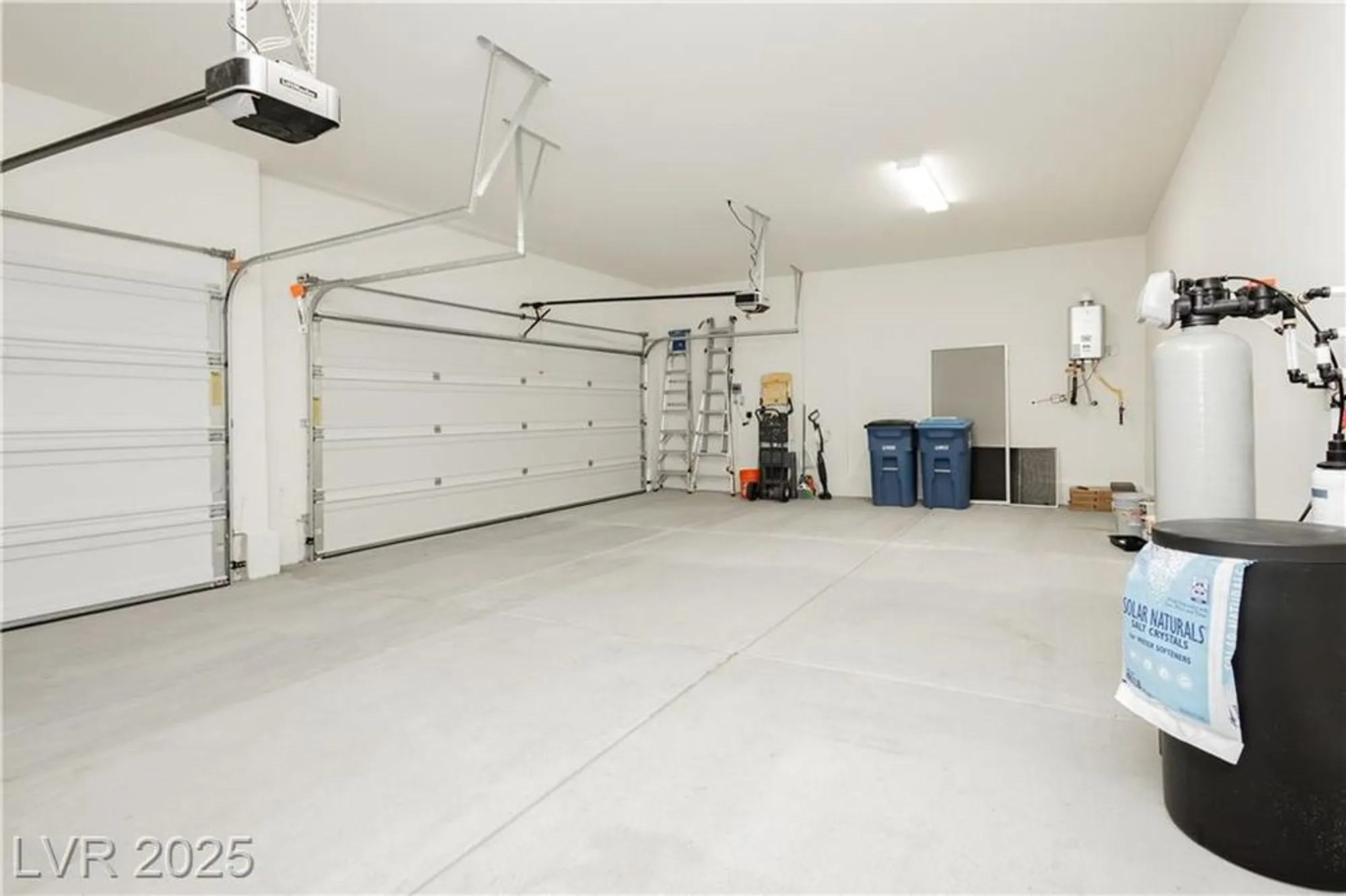 Property Slideshow image 27 of 47 | 7511 phoenix falls st, North Las Vegas, NV, 89084