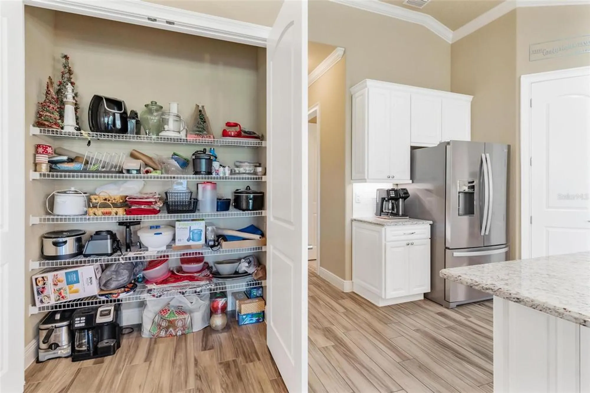 Property Slideshow image 19 of 46 | 39517 hillrise ln, Lady Lake, FL, 32159
