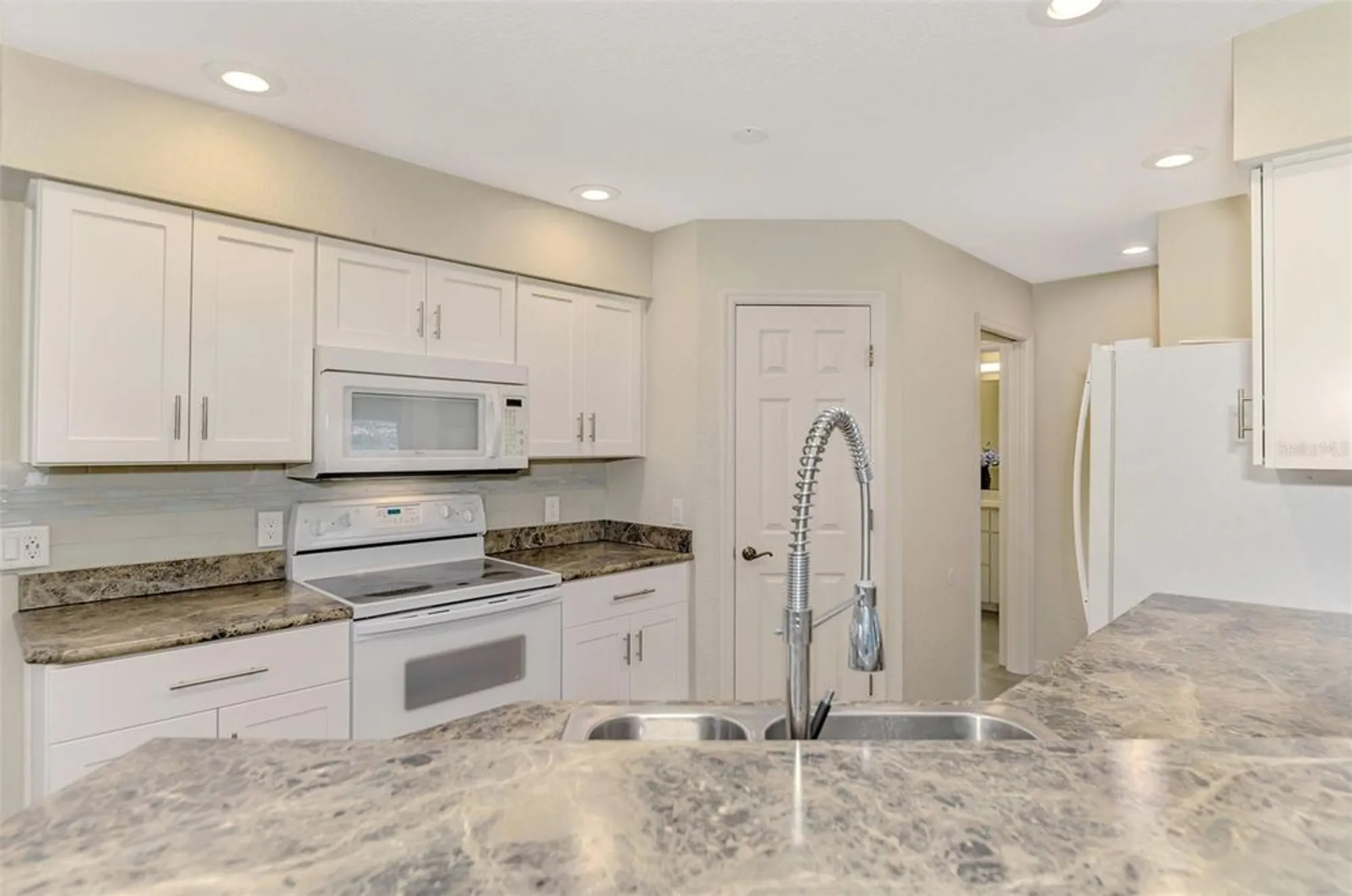 Property Slideshow image 12 of 66 | 14049 willow glen ct apt 242, Port Charlotte, FL, 33953