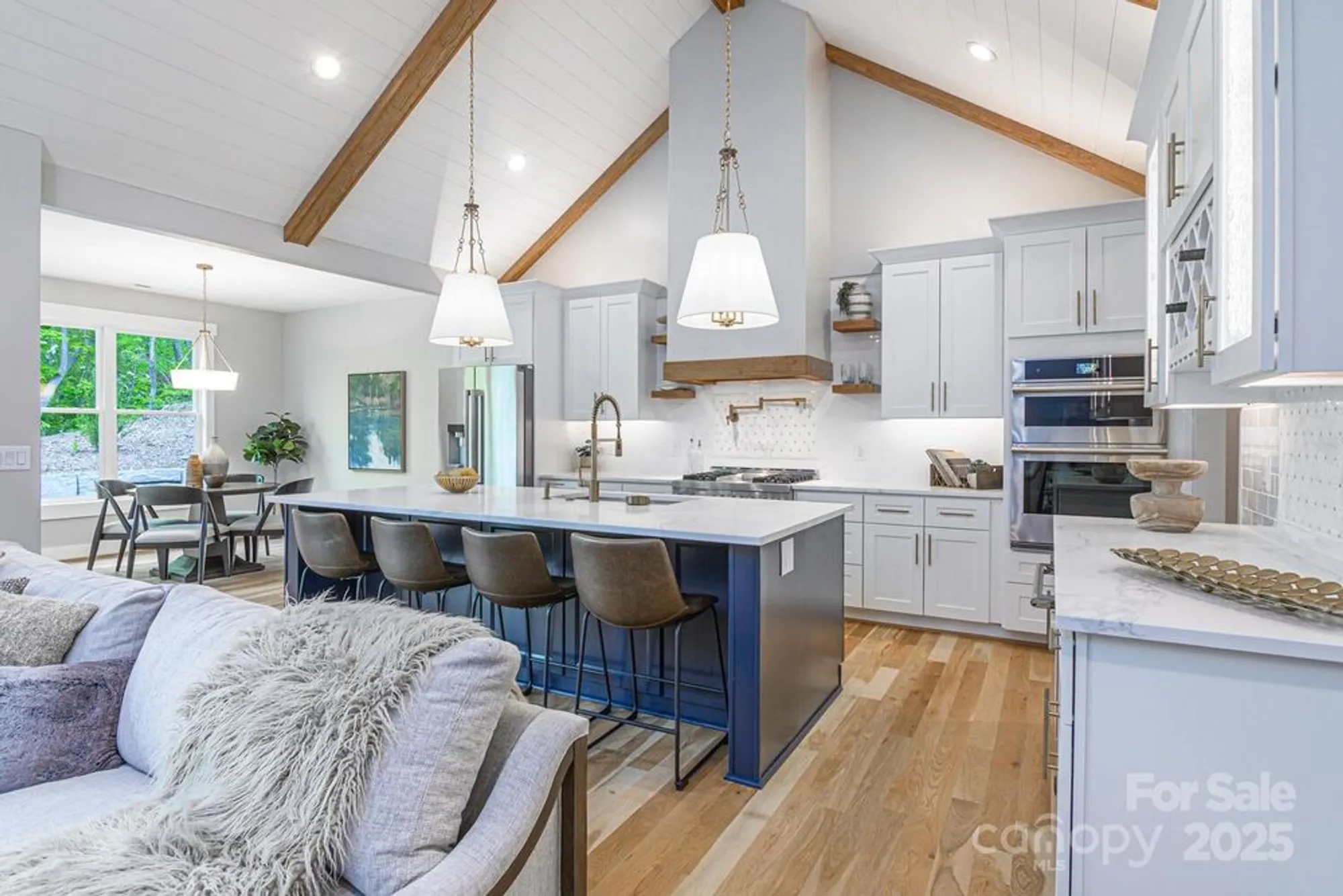 Property Slideshow image 6 of 48 | 131 dawn mist ct, Hendersonville, NC, 28791