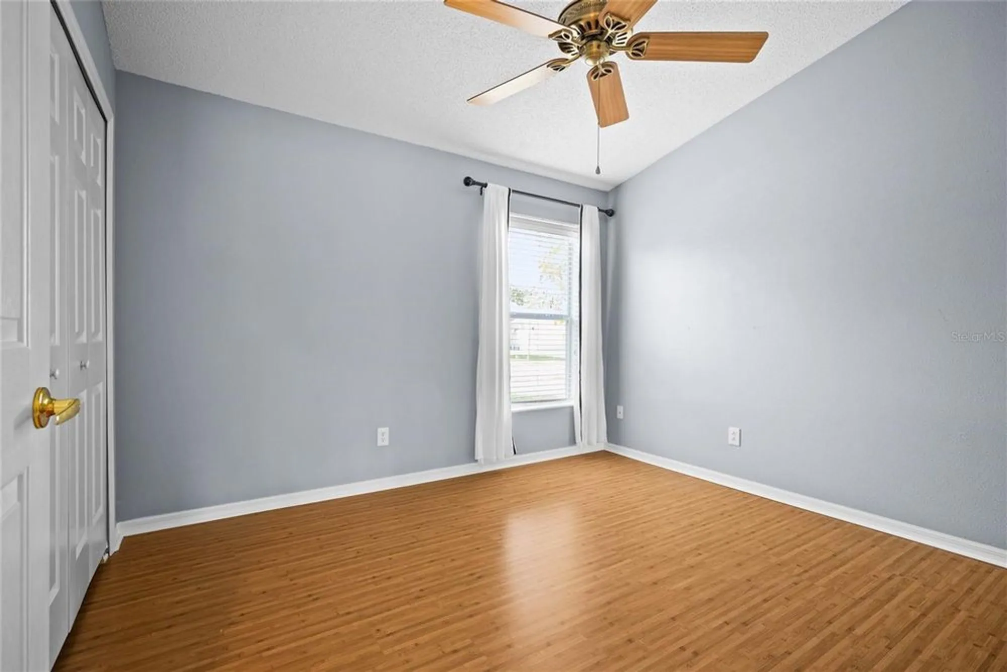 Property Slideshow image 13 of 35 | 2926 walnut grove ct, Holiday, FL, 34691