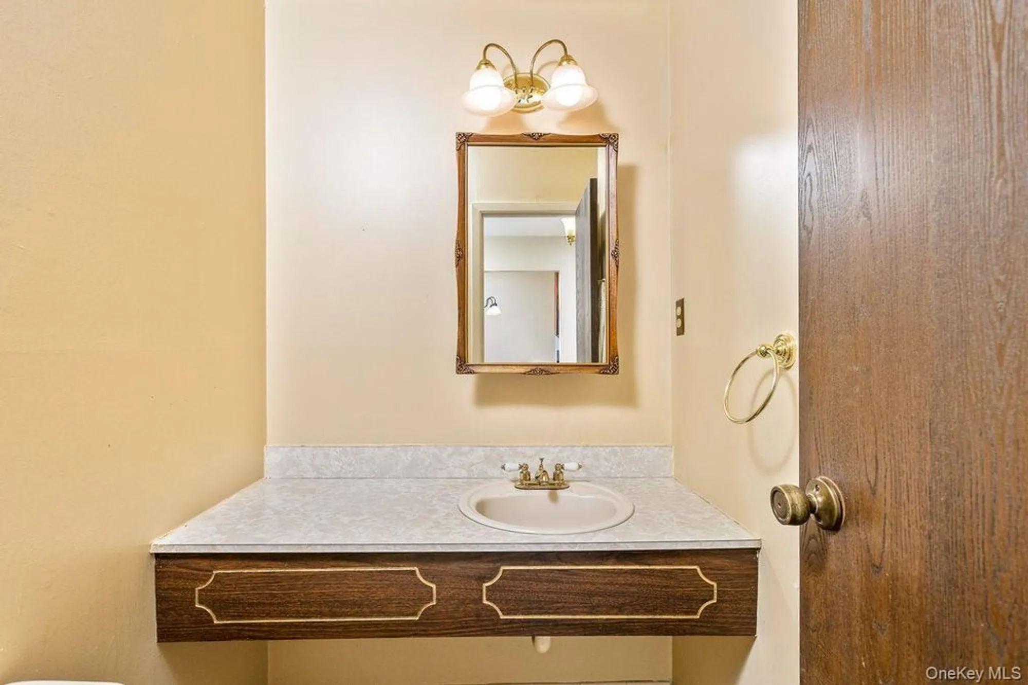 Property Slideshow image 15 of 31 | 705 cabot ct, Saint James, NY, 11780