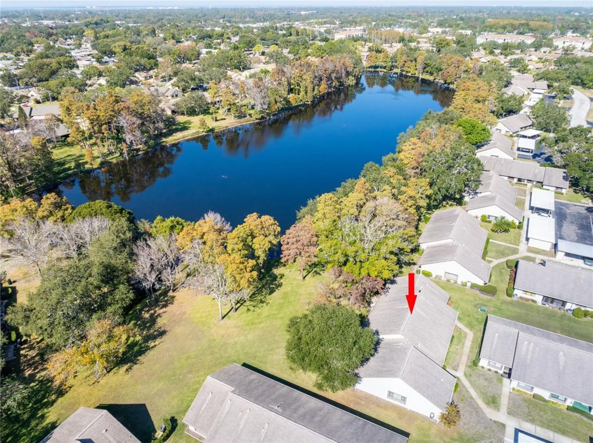 Property Slideshow image 1 of 32 | 2502 laurelwood dr # 3b, Clearwater, FL, 33763