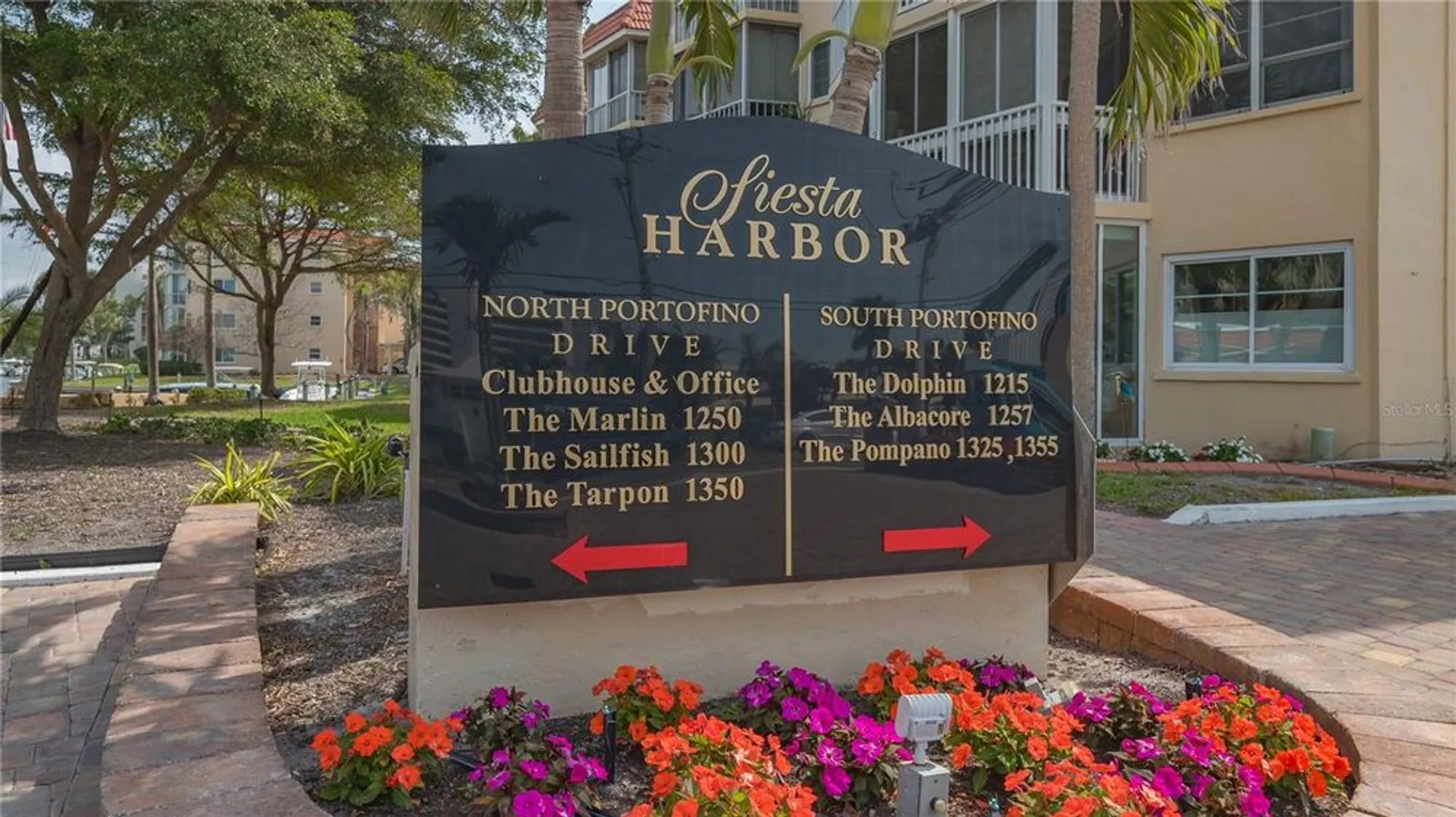 Property Slideshow image 46 of 62 | 1250 n portofino dr apt 208, Sarasota, FL, 34242