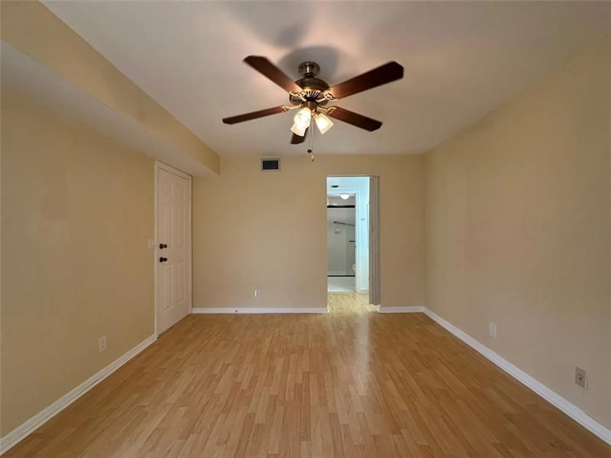 Property Slideshow image 8 of 50 | 7673 tahiti ln apt 105, Lake Worth, FL, 33467