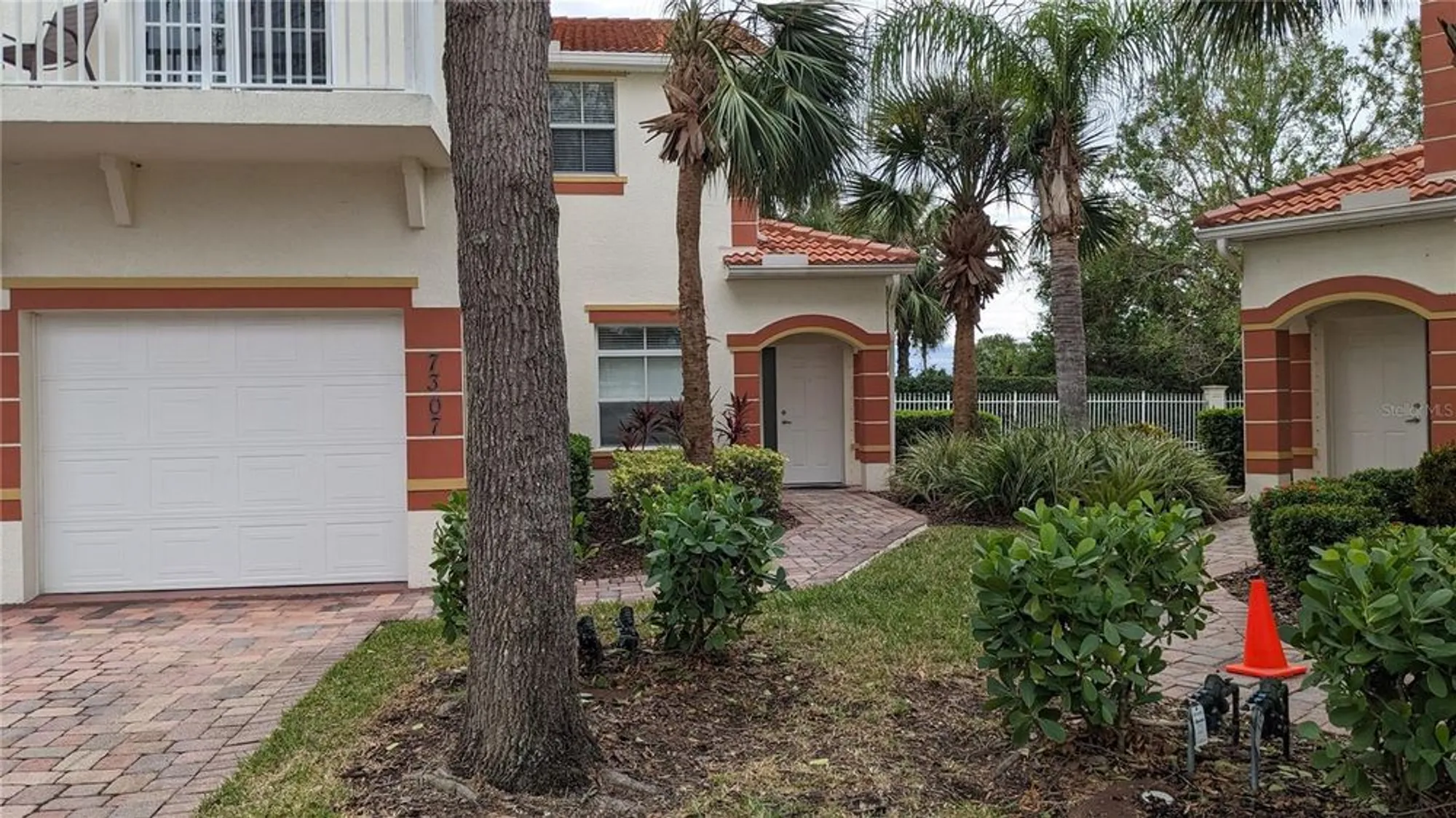 Property Slideshow image 2 of 27 | 7307 fountain palm cir # 7-102, Bradenton, FL, 34203
