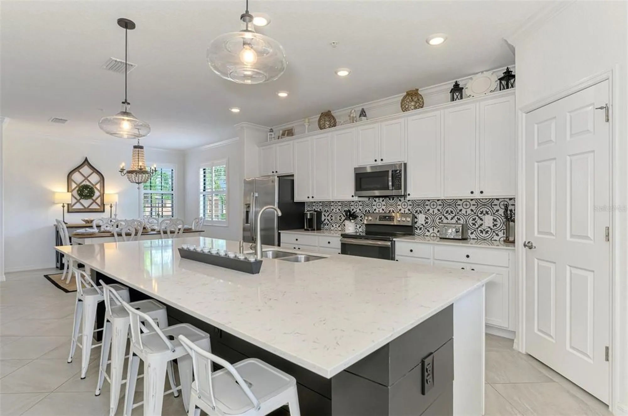 Property Slideshow image 25 of 98 | 10797 tarflower dr unit 201, Venice, FL, 34293