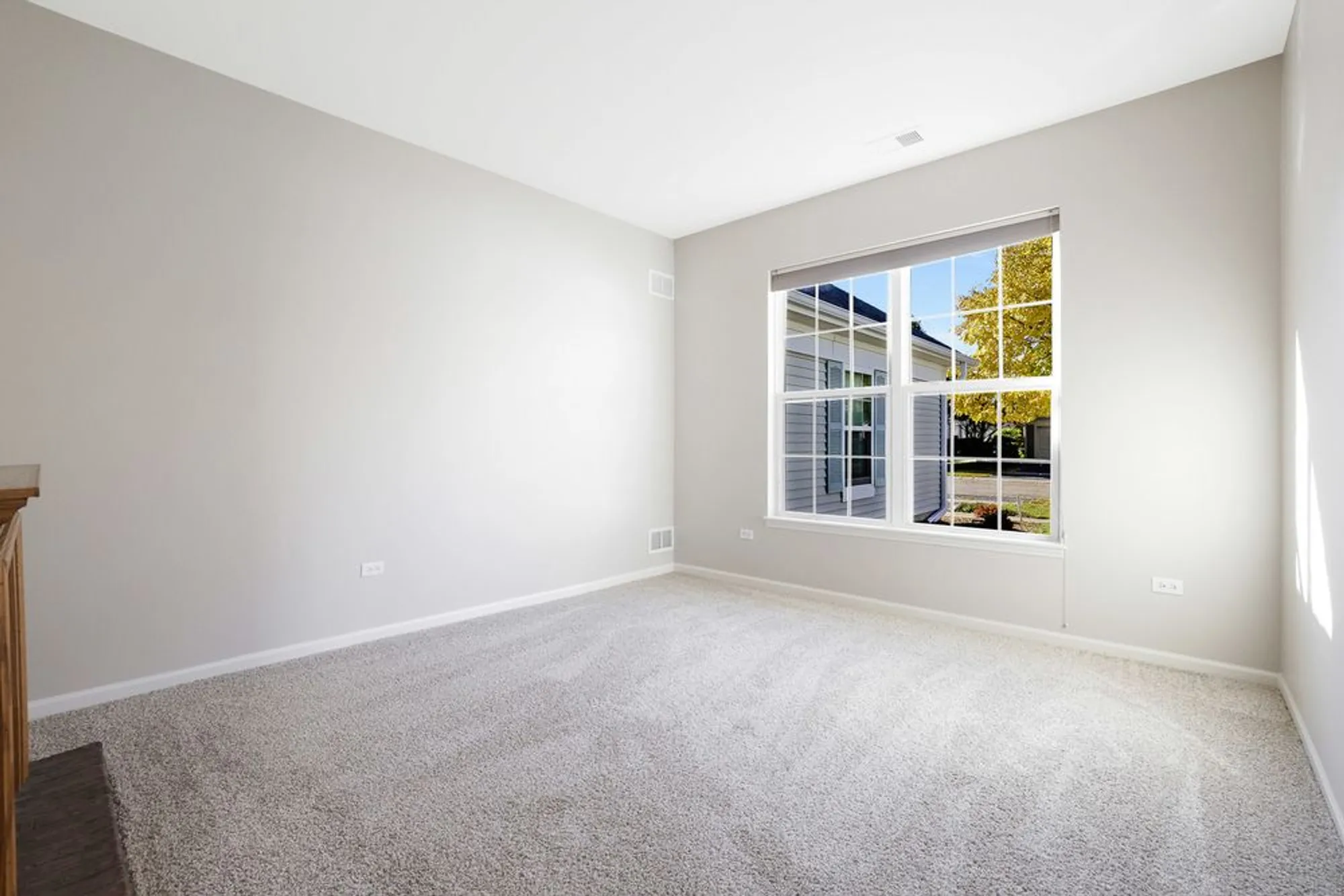 Property Slideshow image 21 of 30 | 13728 chestnut ln, Huntley, IL, 60142