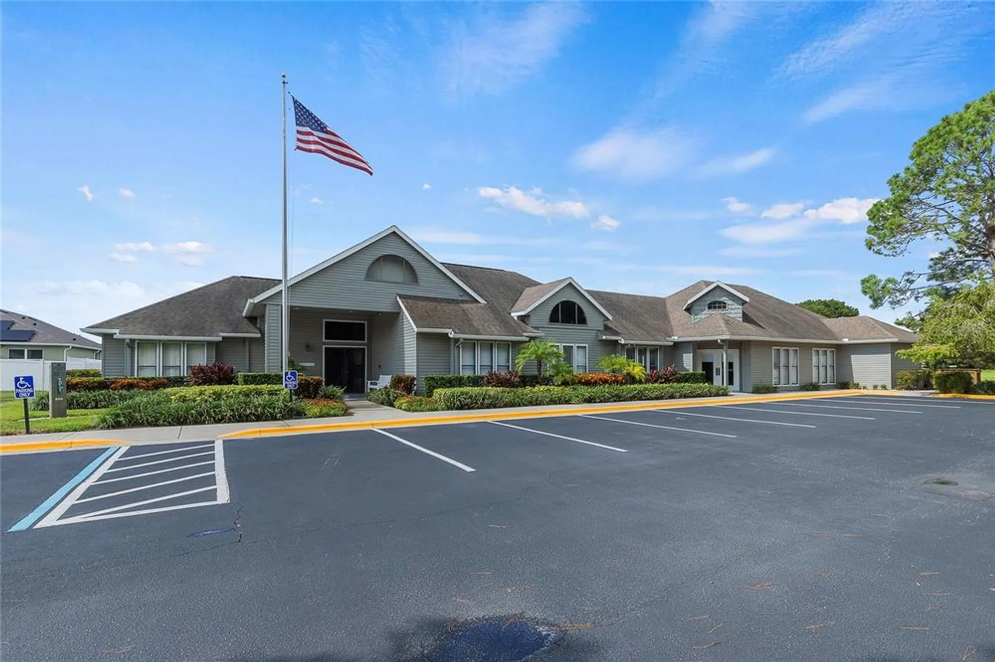 Property Slideshow image 34 of 40 | 100 juniper way, Tavares, FL, 32778