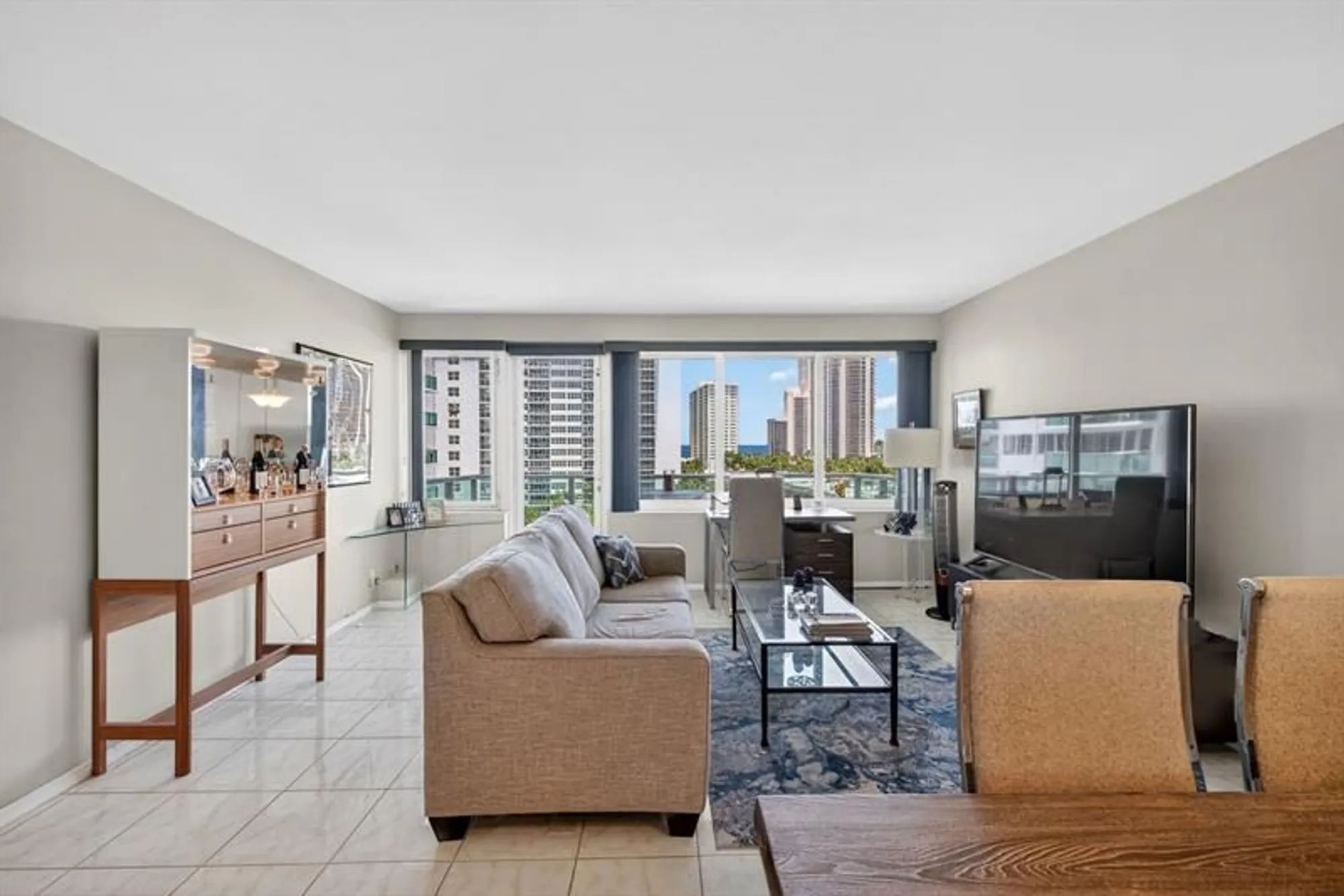 Property Slideshow image 5 of 35 | 3233 ne 34th st apt 814, Fort Lauderdale, FL, 33308