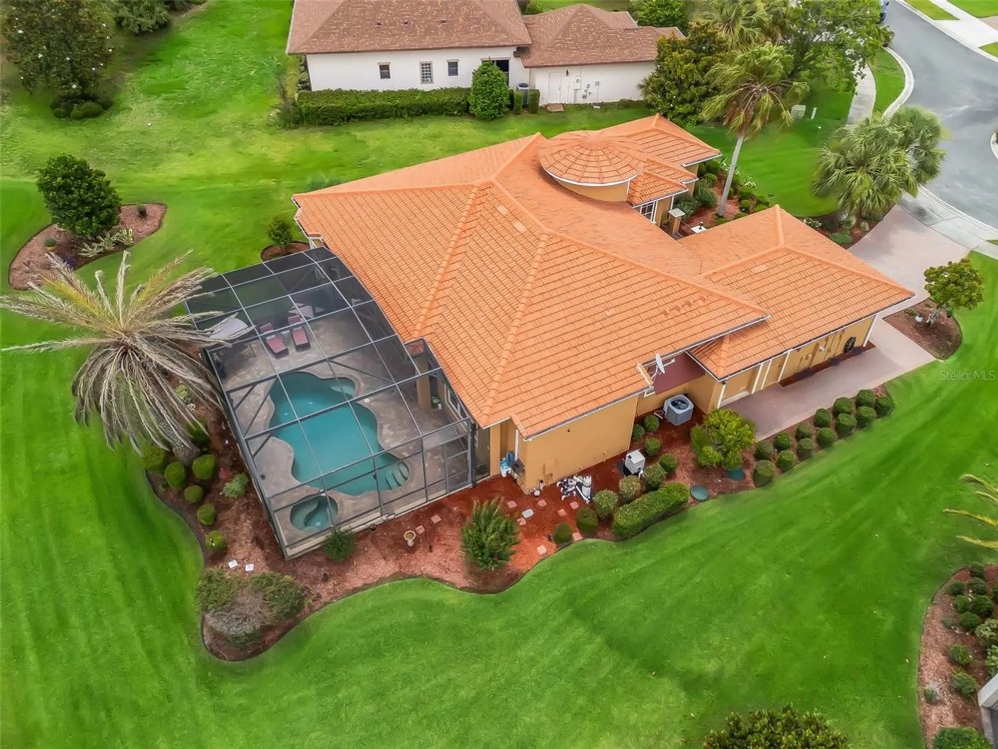 Property Slideshow image 51 of 57 | 5235 island terrace ct, Lady Lake, FL, 32159