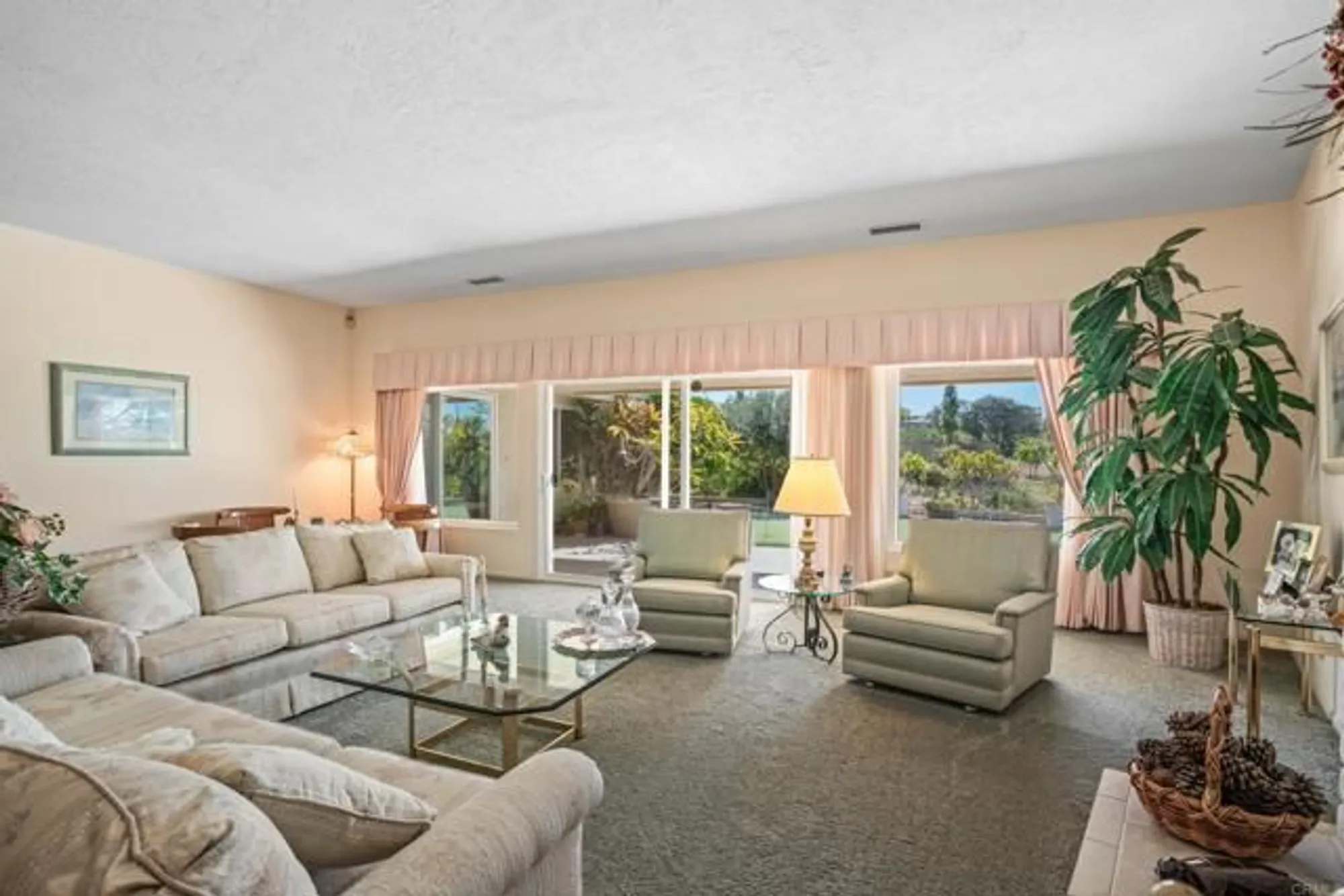 Property Slideshow image 11 of 55 | 10951 rim rd, Escondido, CA, 92026