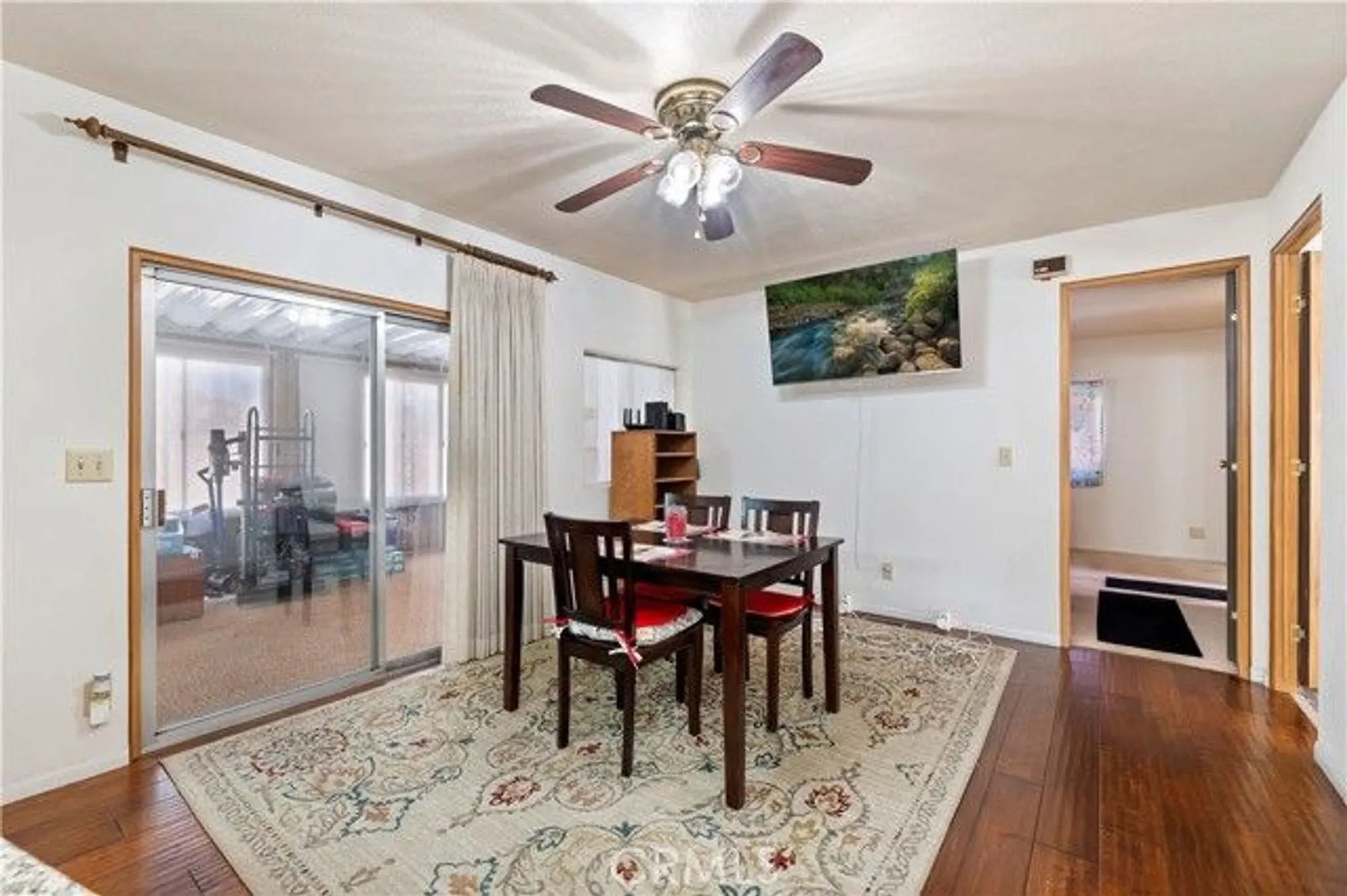 Property Slideshow image 16 of 28 | 1104 carrotwood ct, Hemet, CA, 92545