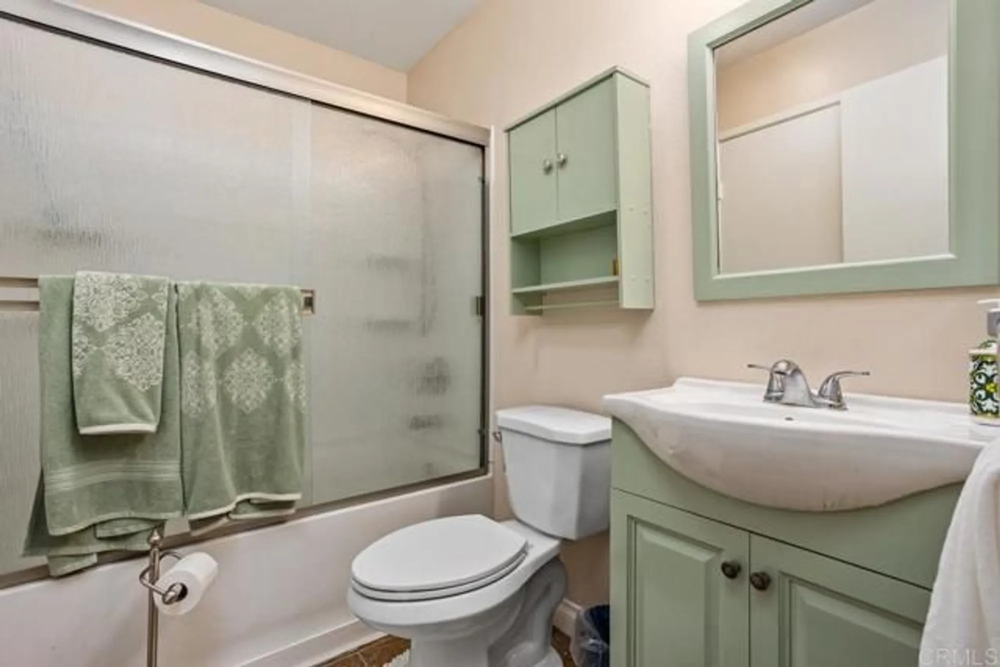 Property Slideshow image 16 of 31 | 204 summerside ln, Encinitas, CA, 92024