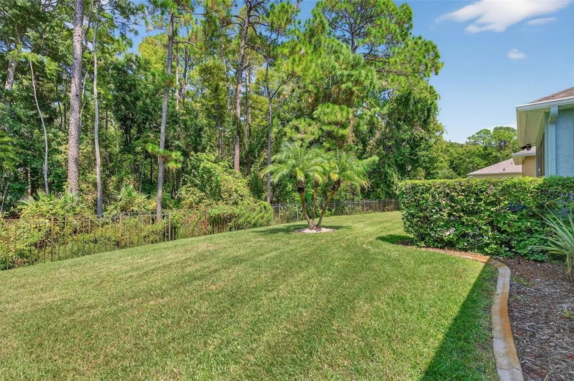 Property Slideshow image 14 of 71 | 11501 bloomington ct, New Port Richey, FL, 34654